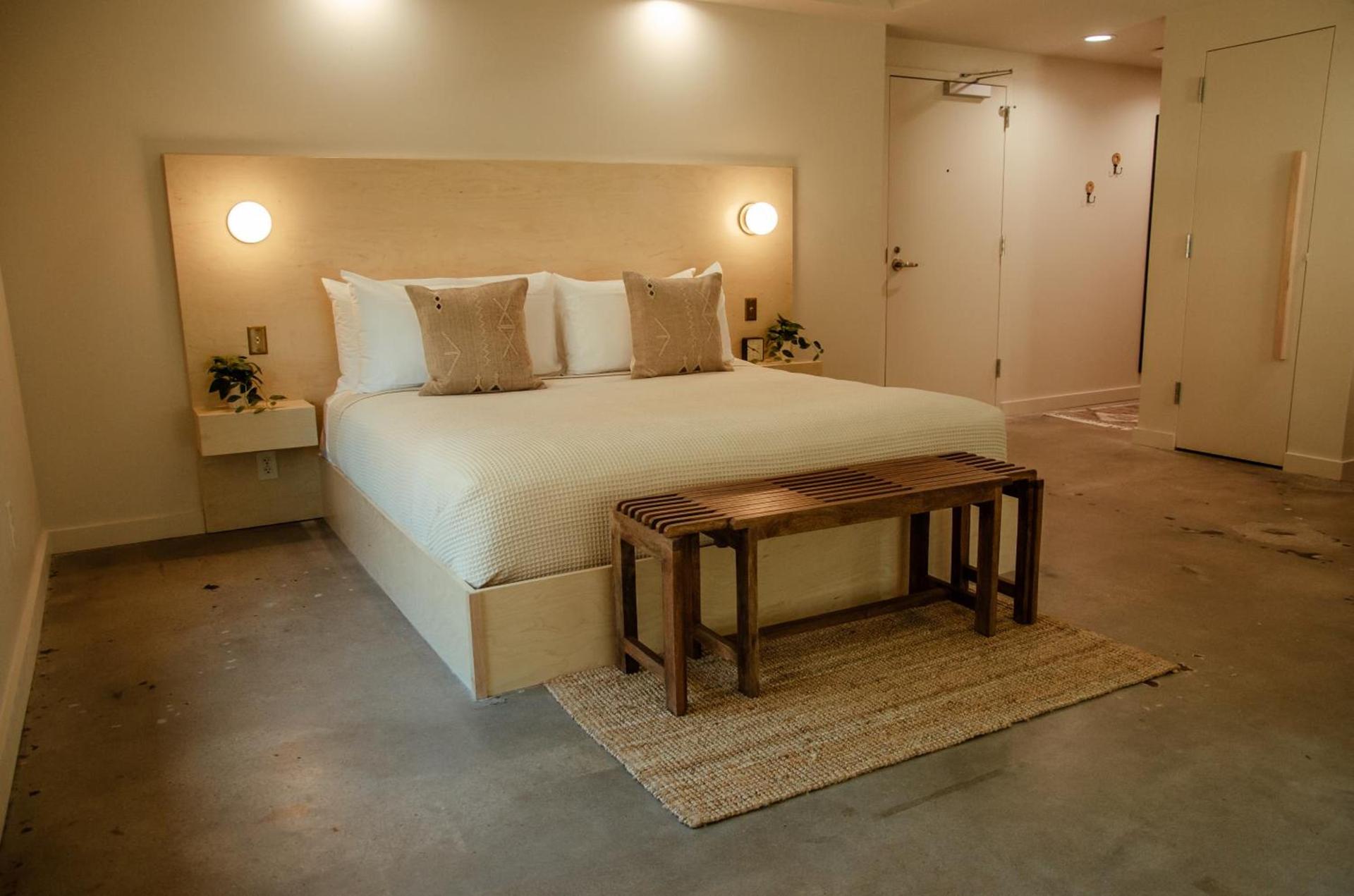 Brut Hotel photo 71