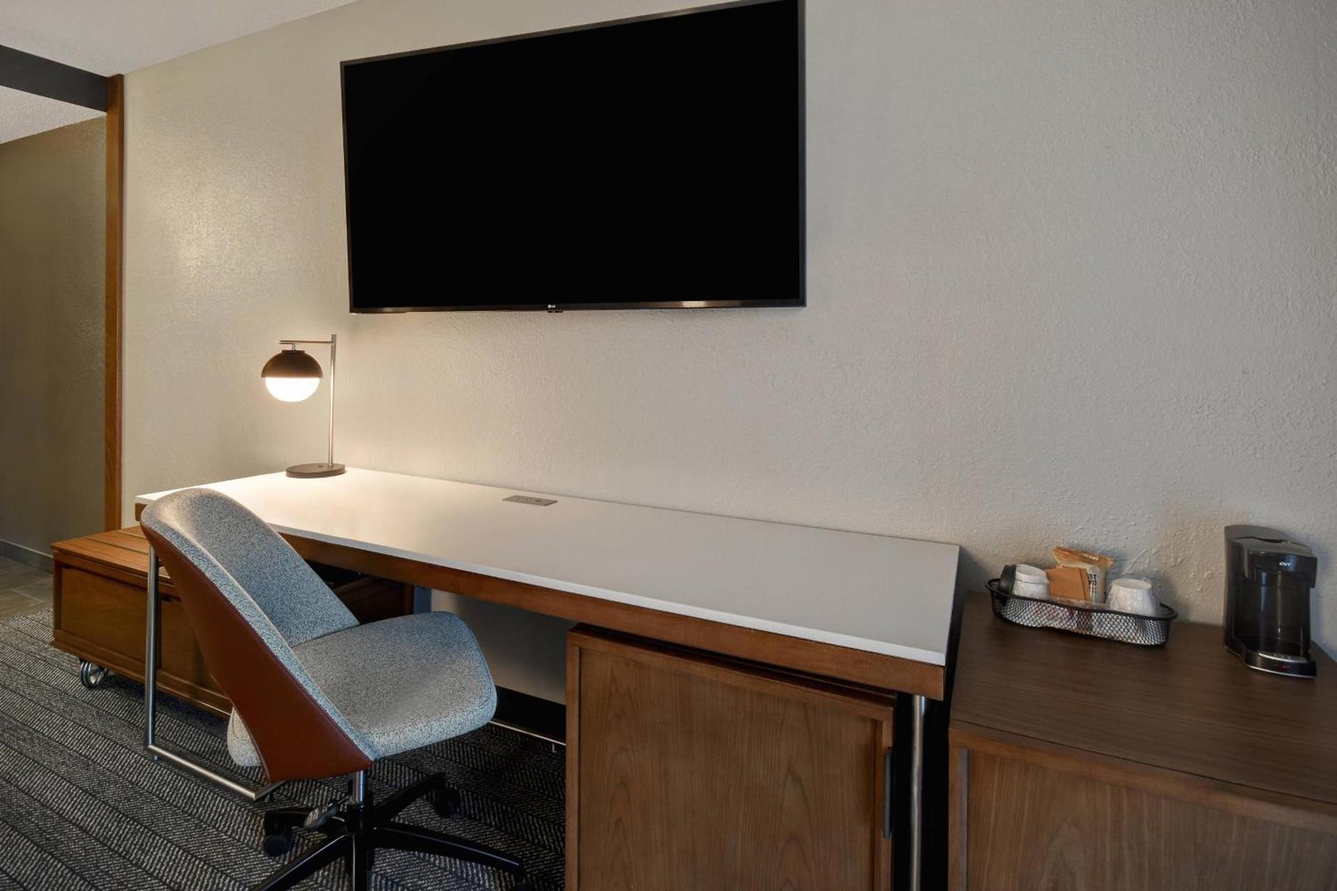 Courtyard by Marriott Cincinnati Airport photo 23