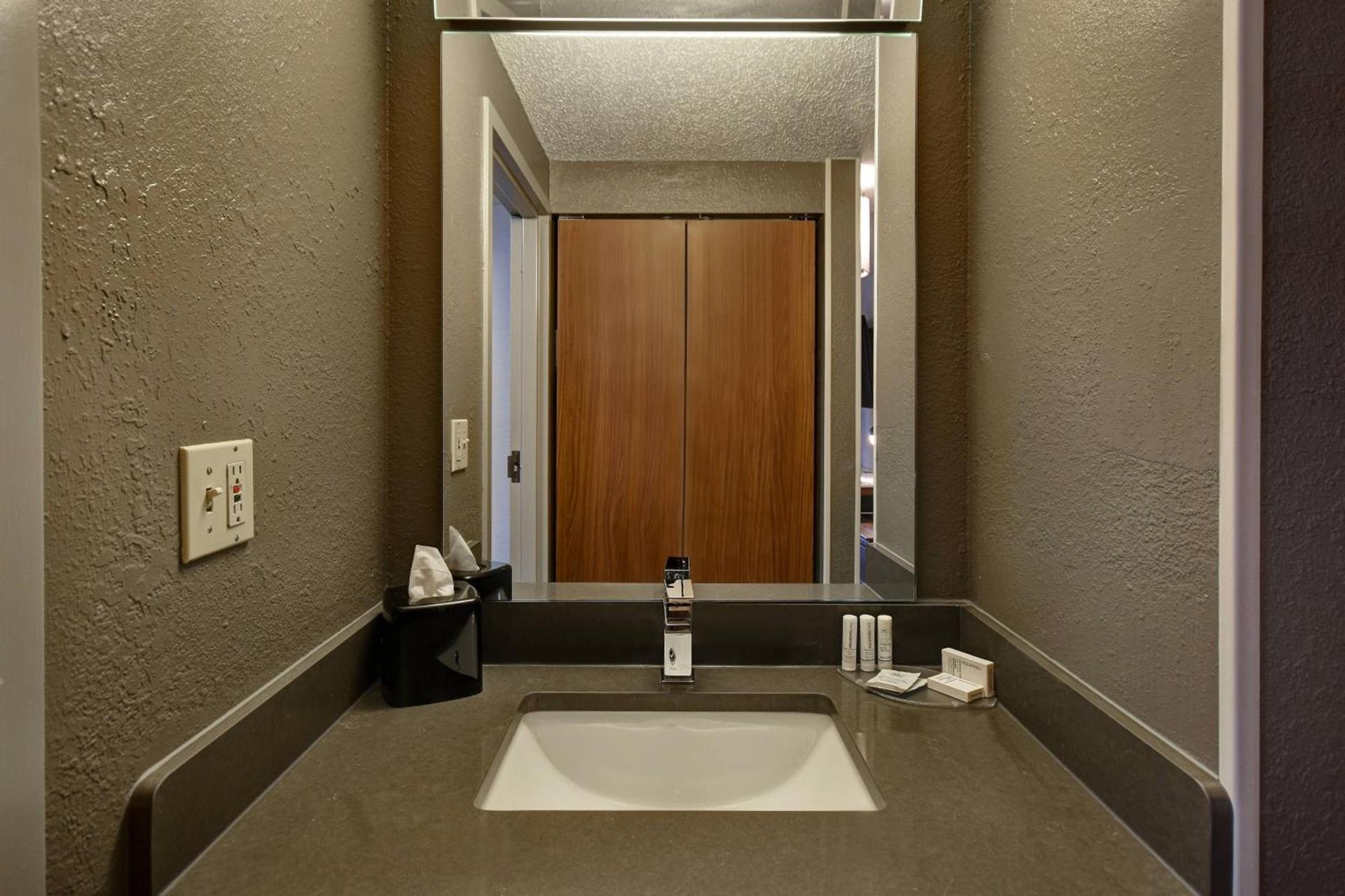 Courtyard by Marriott Cincinnati Airport photo 28