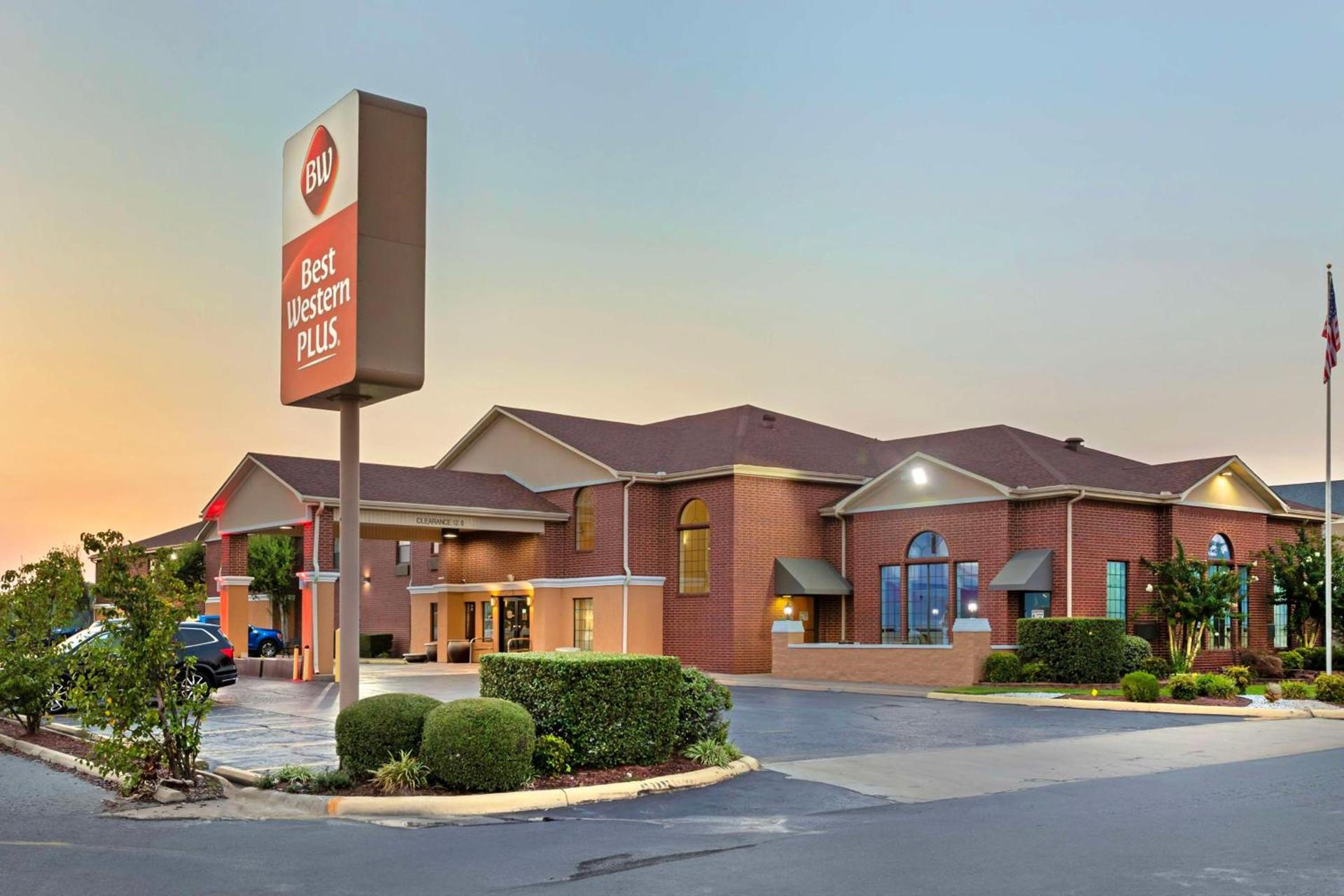 Best Western Plus Lonoke Hotel photo 1