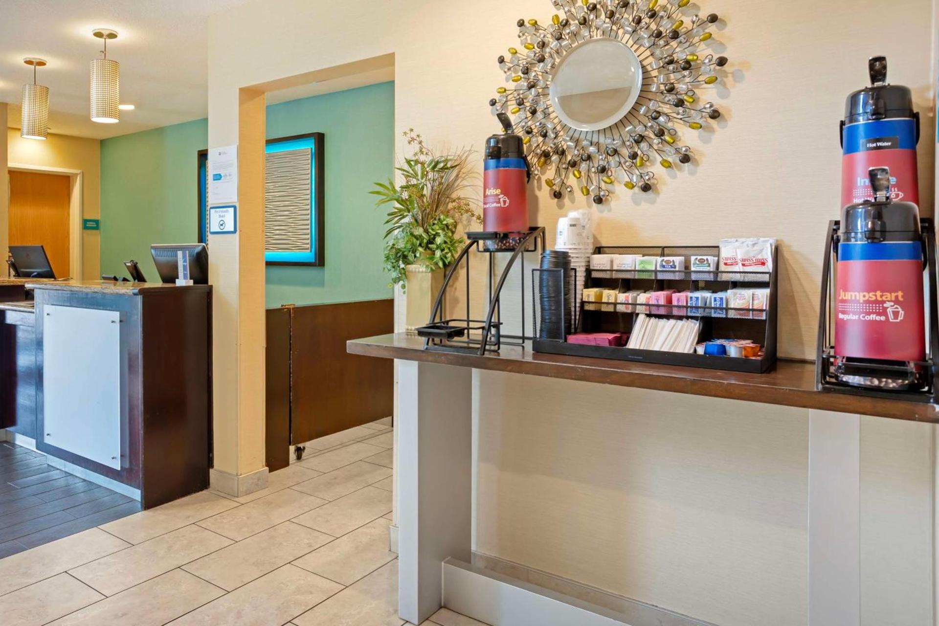Best Western Plus Lonoke Hotel photo 29