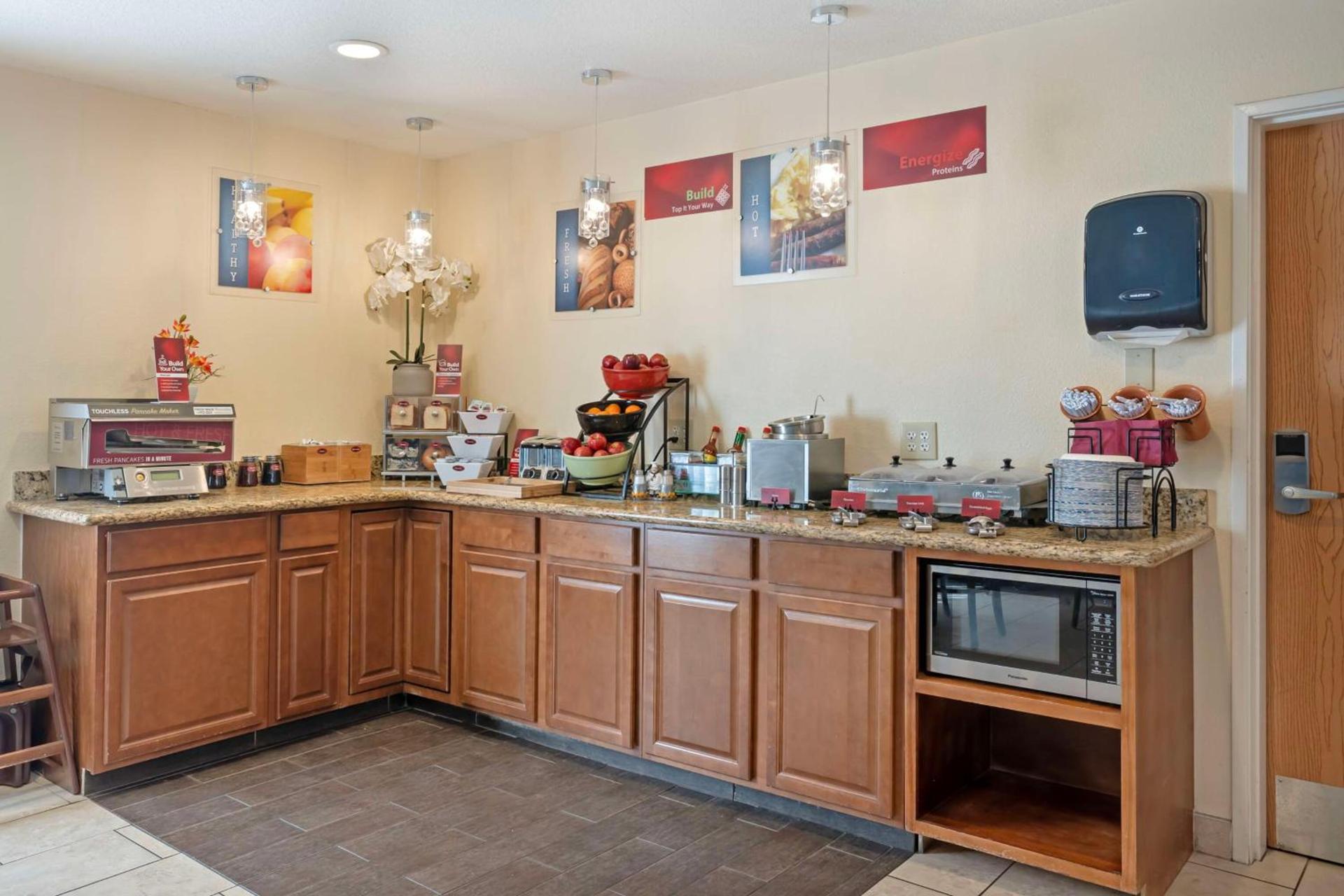 Best Western Plus Lonoke Hotel photo 30