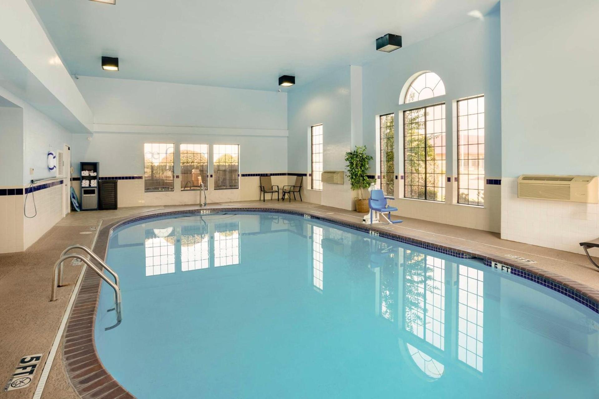Best Western Plus Lonoke Hotel photo 35