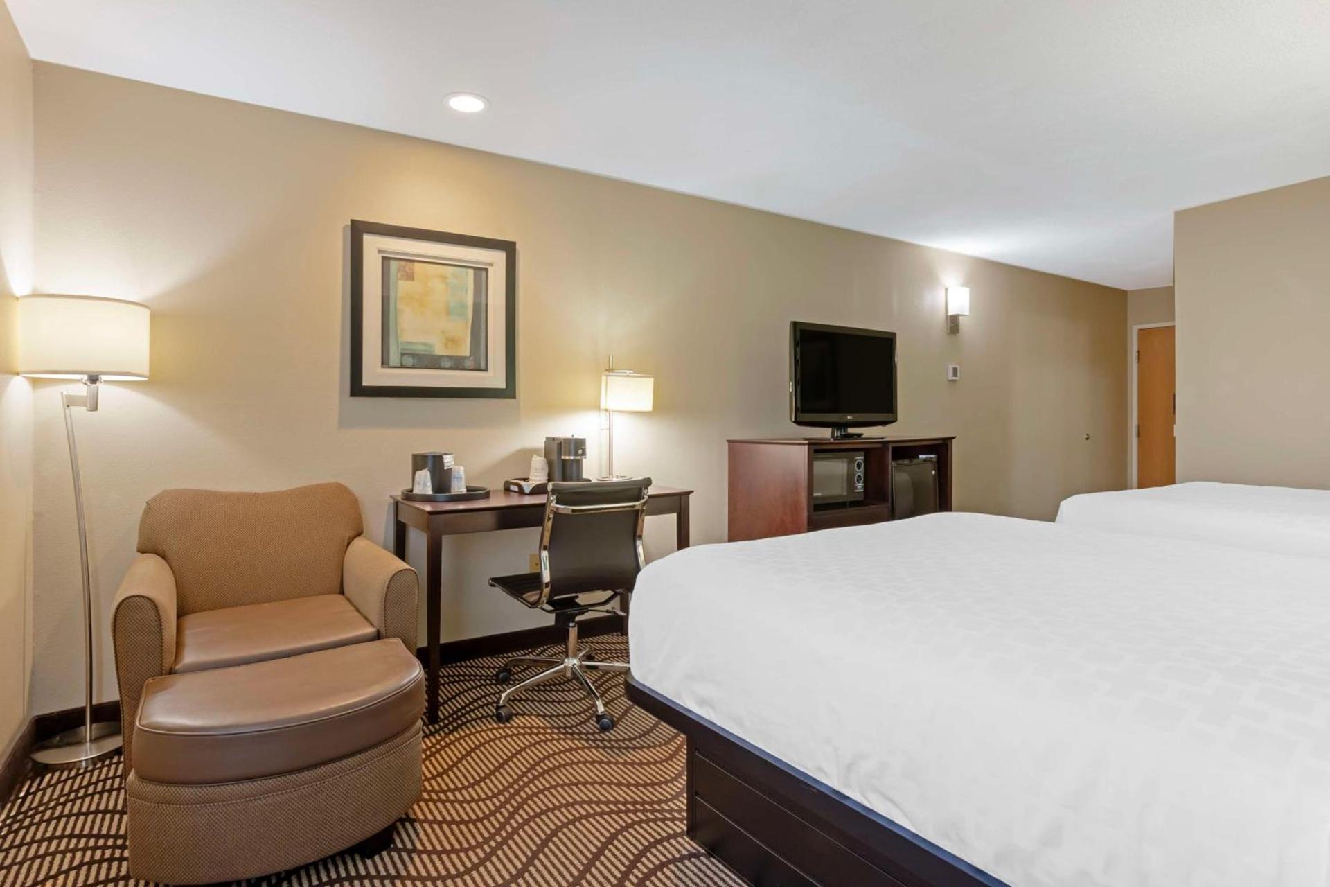 Best Western Plus Lonoke Hotel photo 11