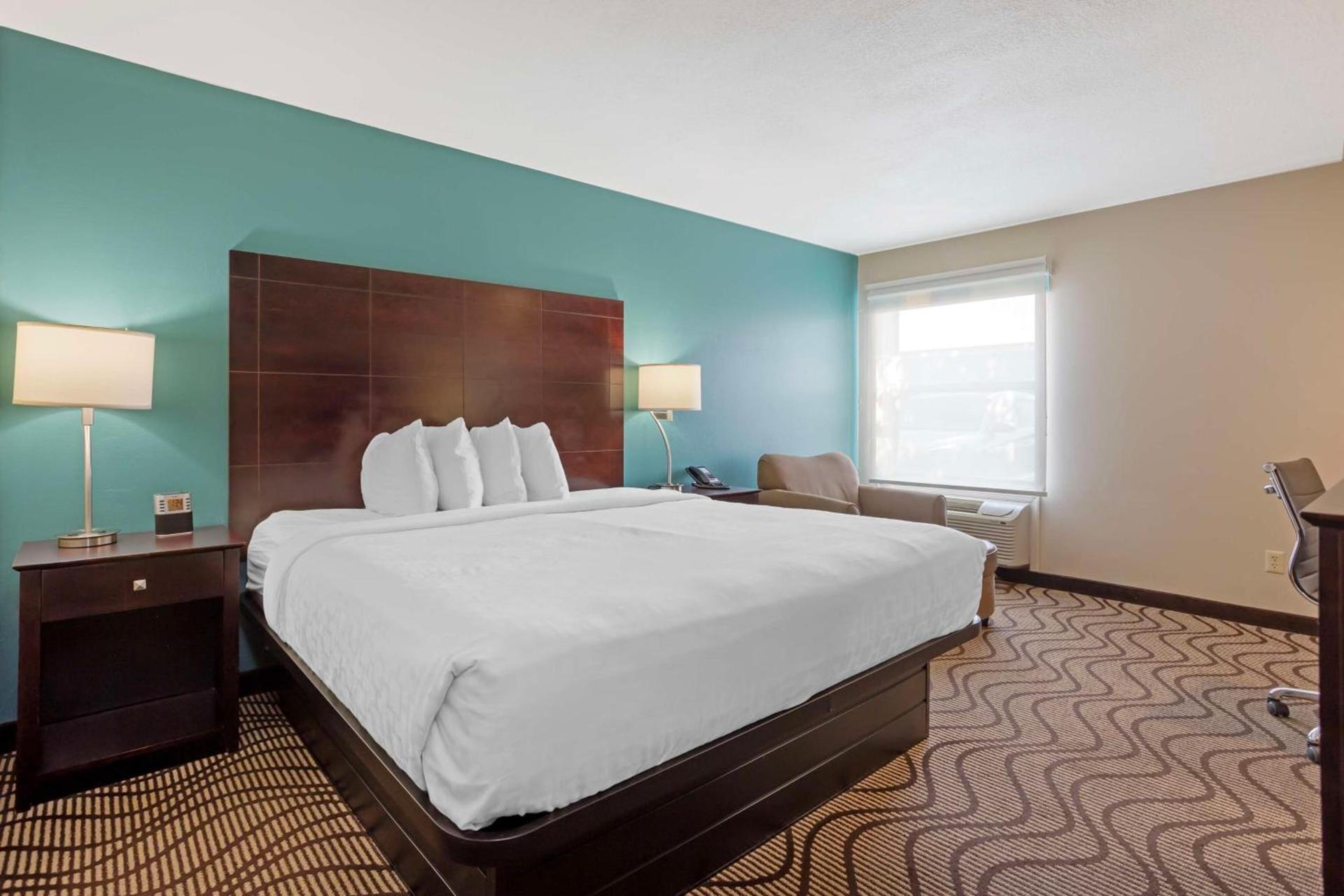 Best Western Plus Lonoke Hotel photo 21