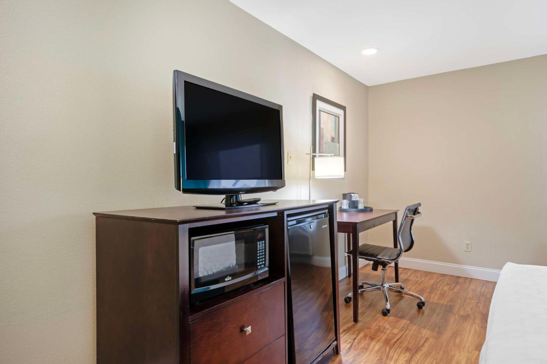 Best Western Plus Lonoke Hotel photo 20