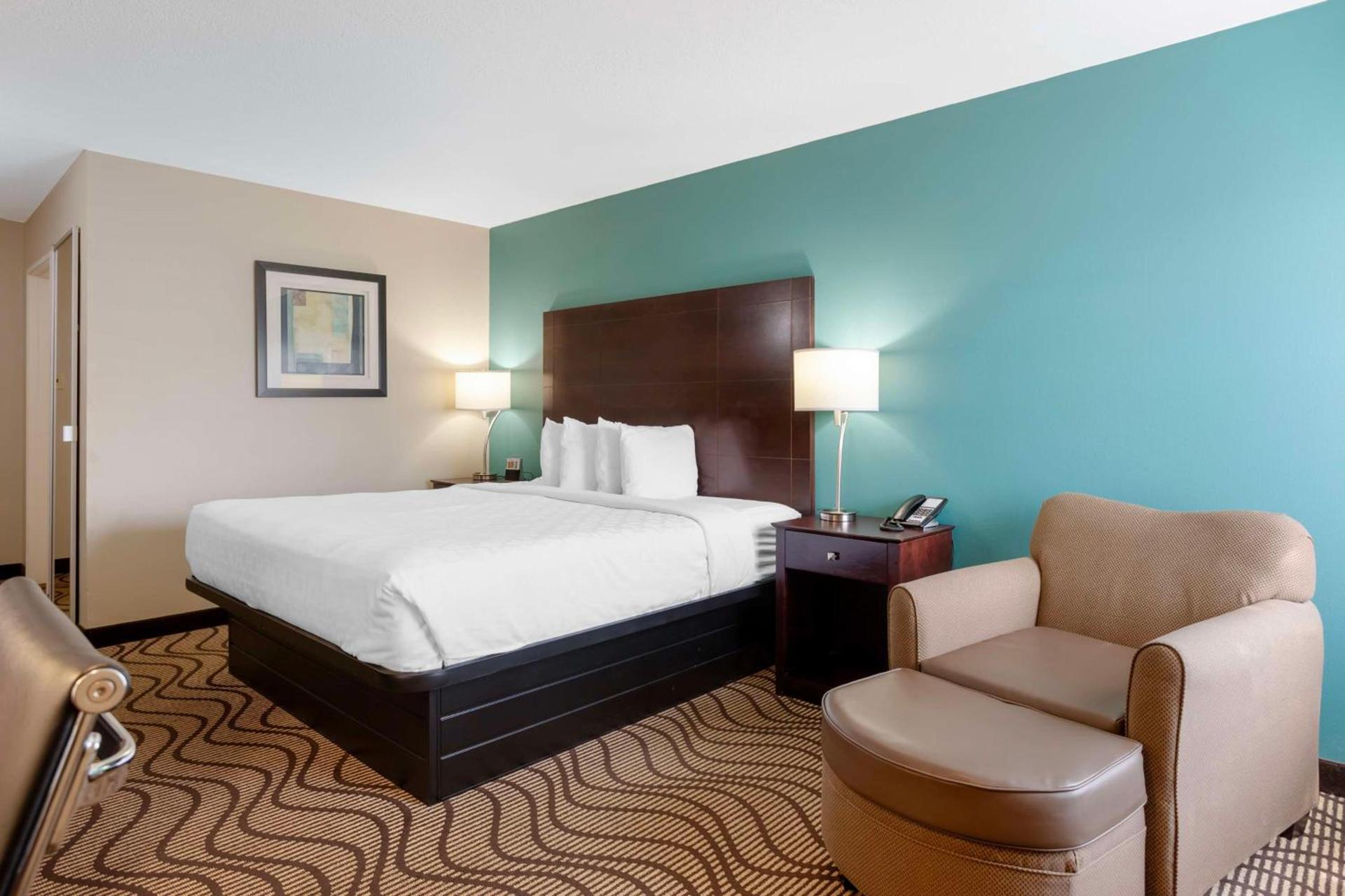 Best Western Plus Lonoke Hotel photo 22