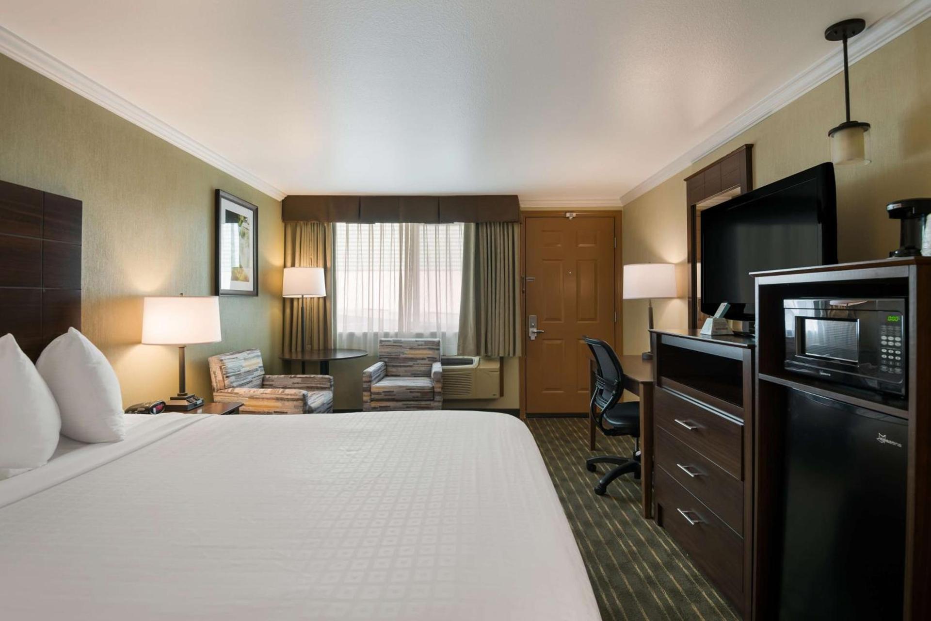Best Western Holiday Hotel photo 7