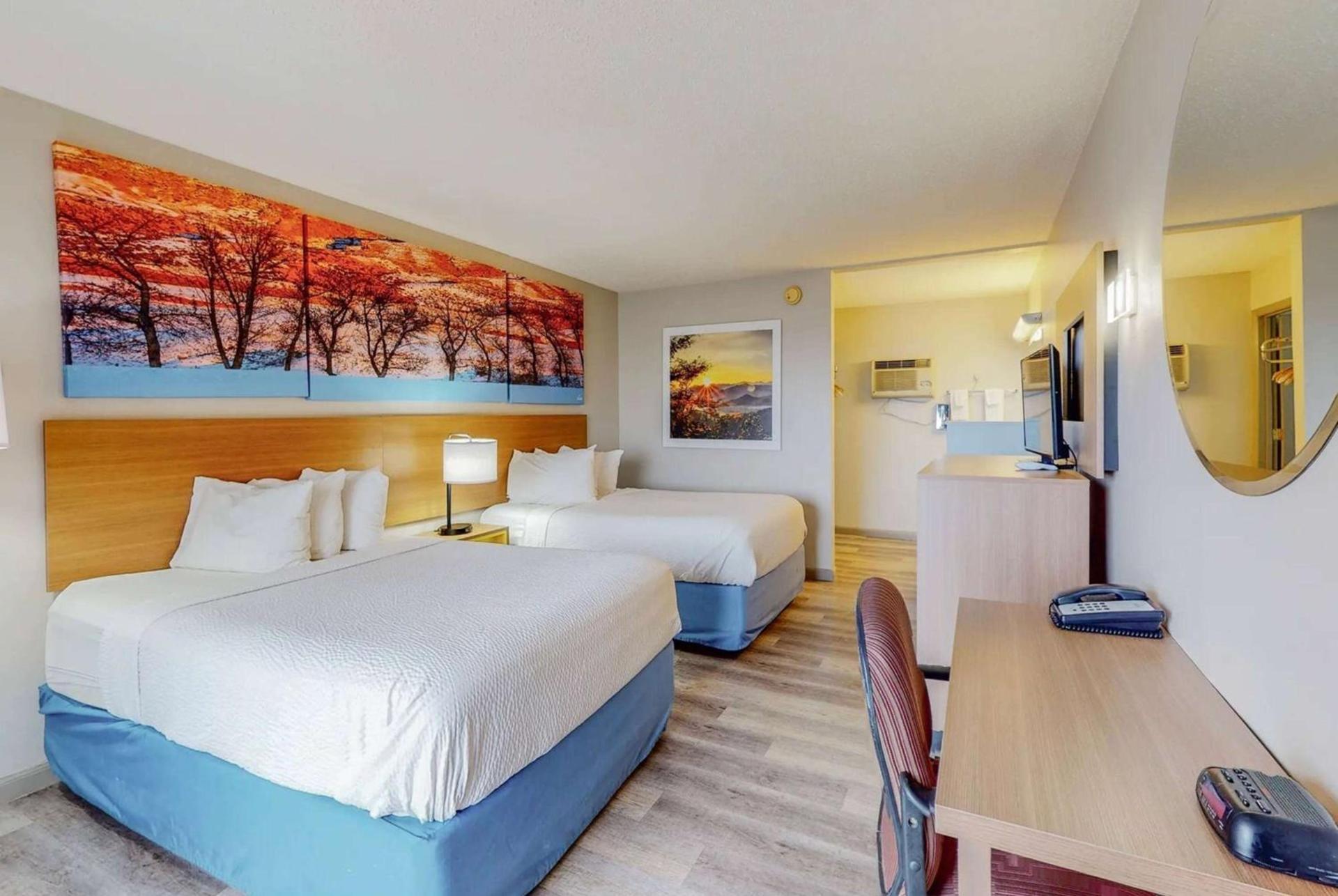 Days Inn by Wyndham Socorro photo 12