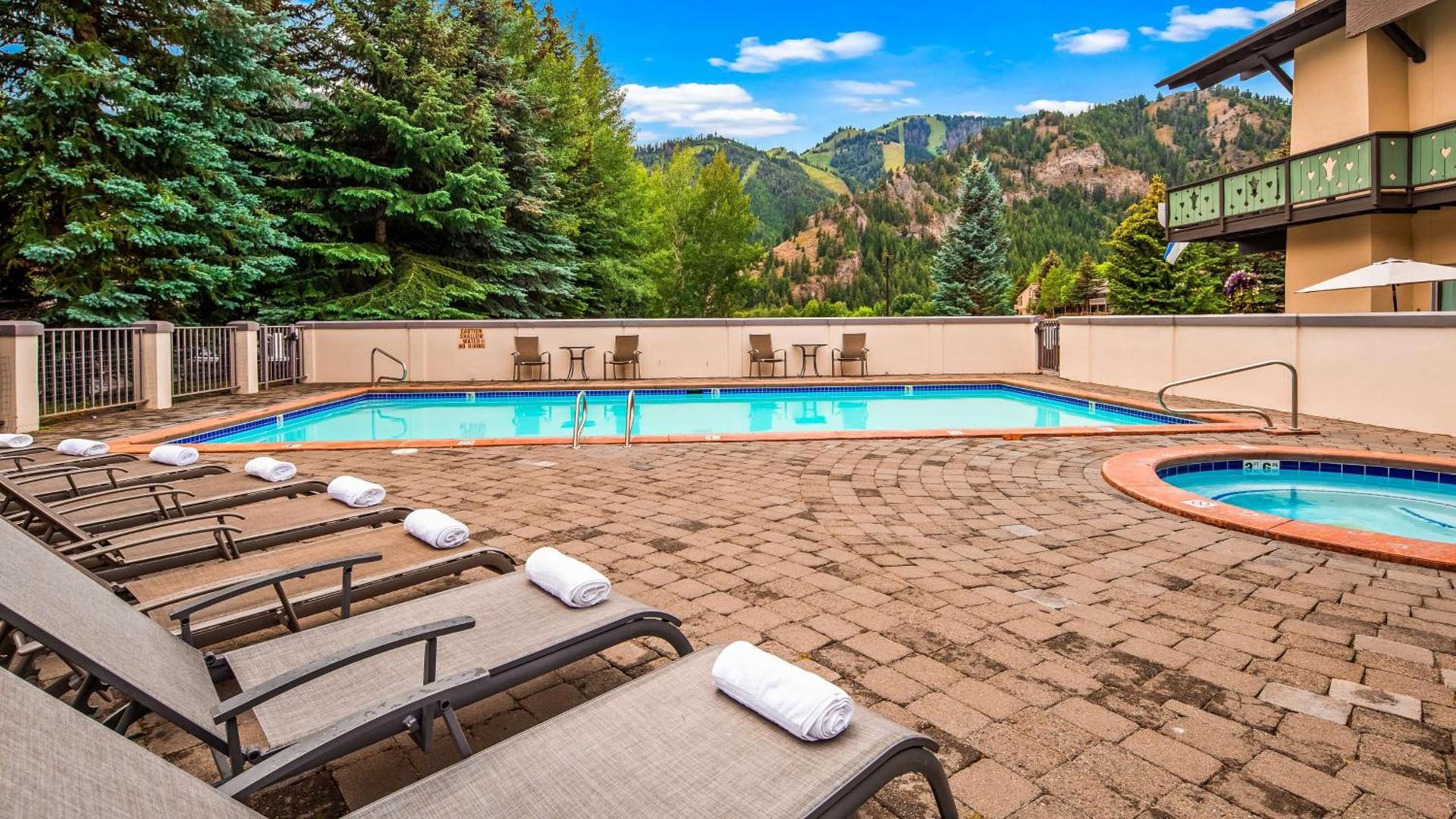 Best Western Tyrolean Lodge photo 5