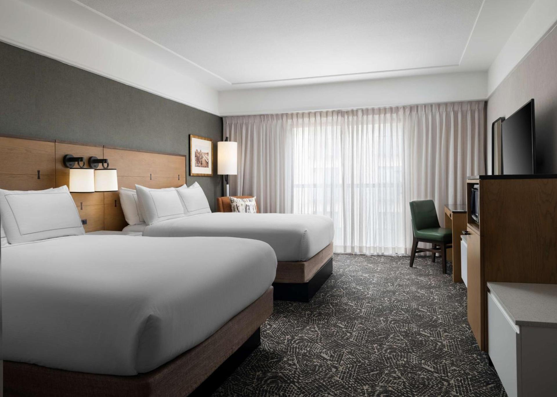 Hilton Stockton photo 25