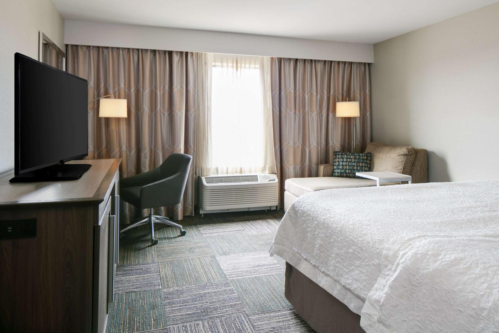 Hampton Inn & Suites-Hudson Wisconsin photo 32