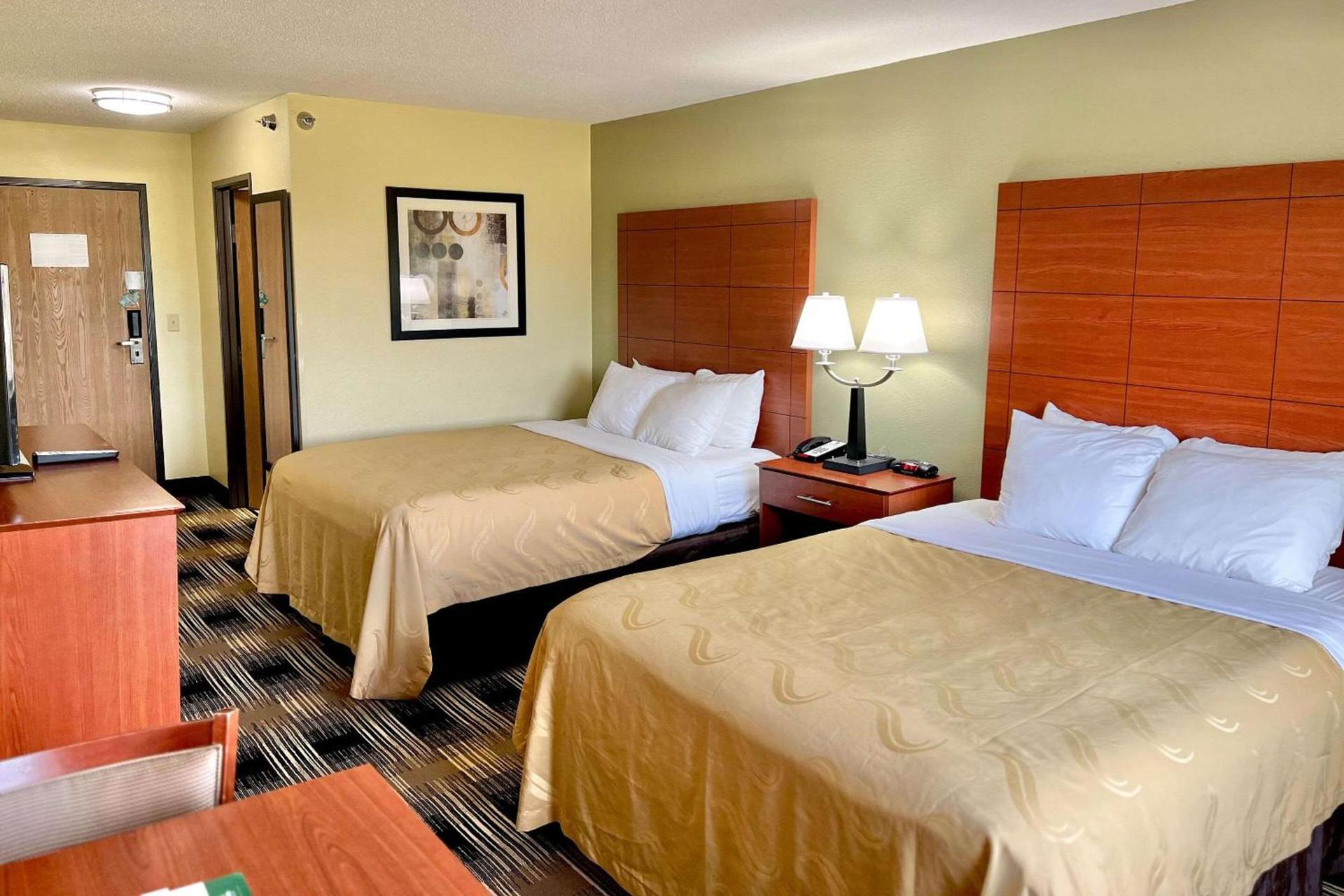Comfort Inn & Suites Wisconsin Dells photo 10
