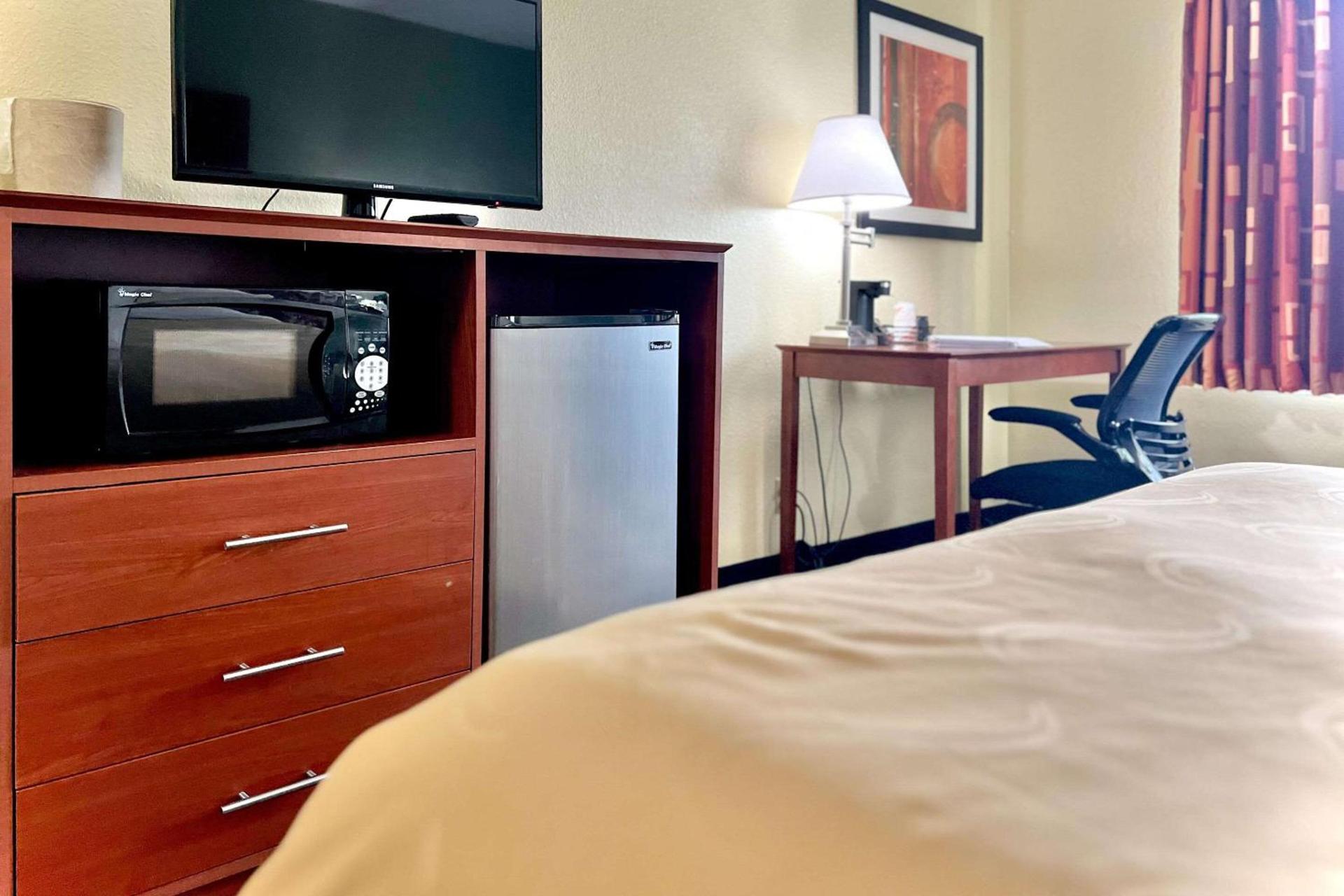 Comfort Inn & Suites Wisconsin Dells photo 42