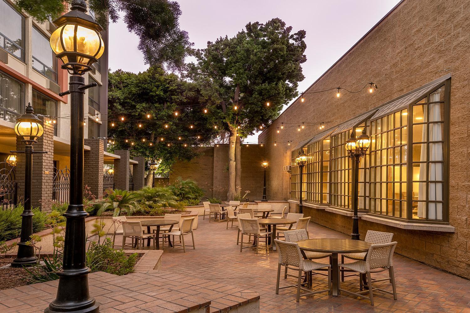 DoubleTree by Hilton San Bernardino photo 63