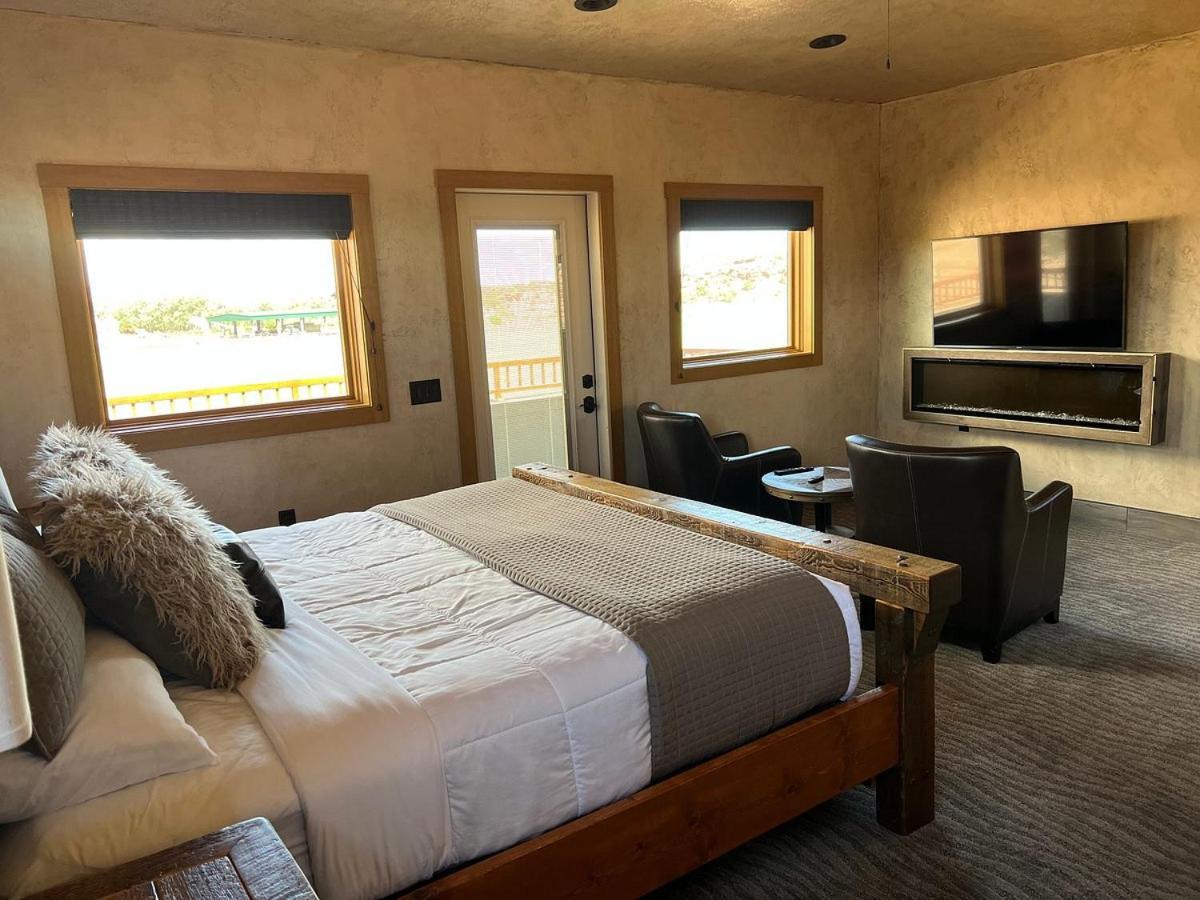 Cougar Ridge Resort photo 60