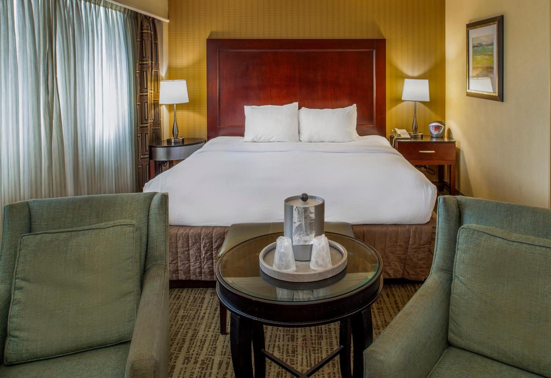 Crowne Plaza Hotel St. Louis Airport by IHG photo 24