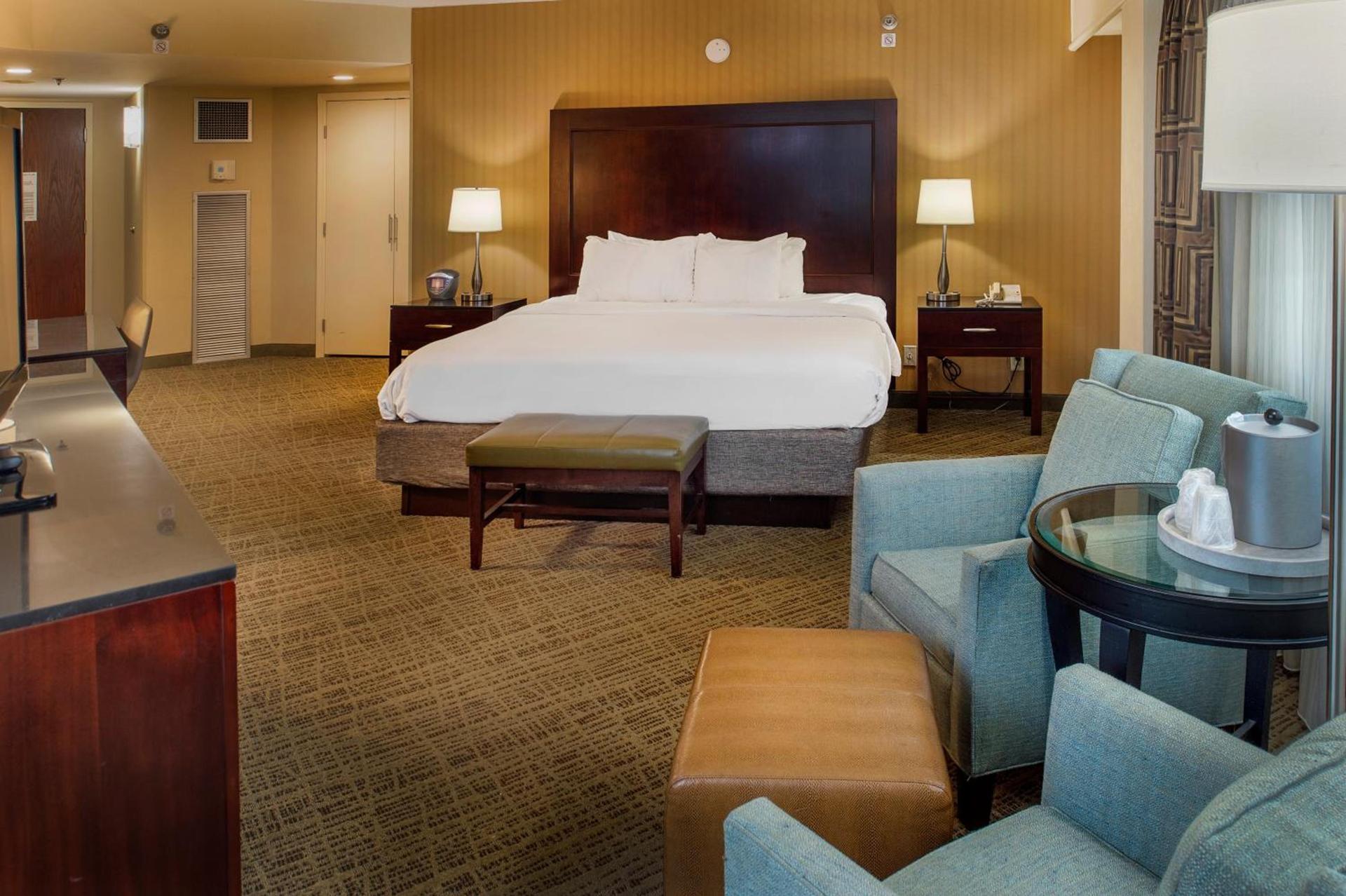 Crowne Plaza Hotel St. Louis Airport by IHG photo 43