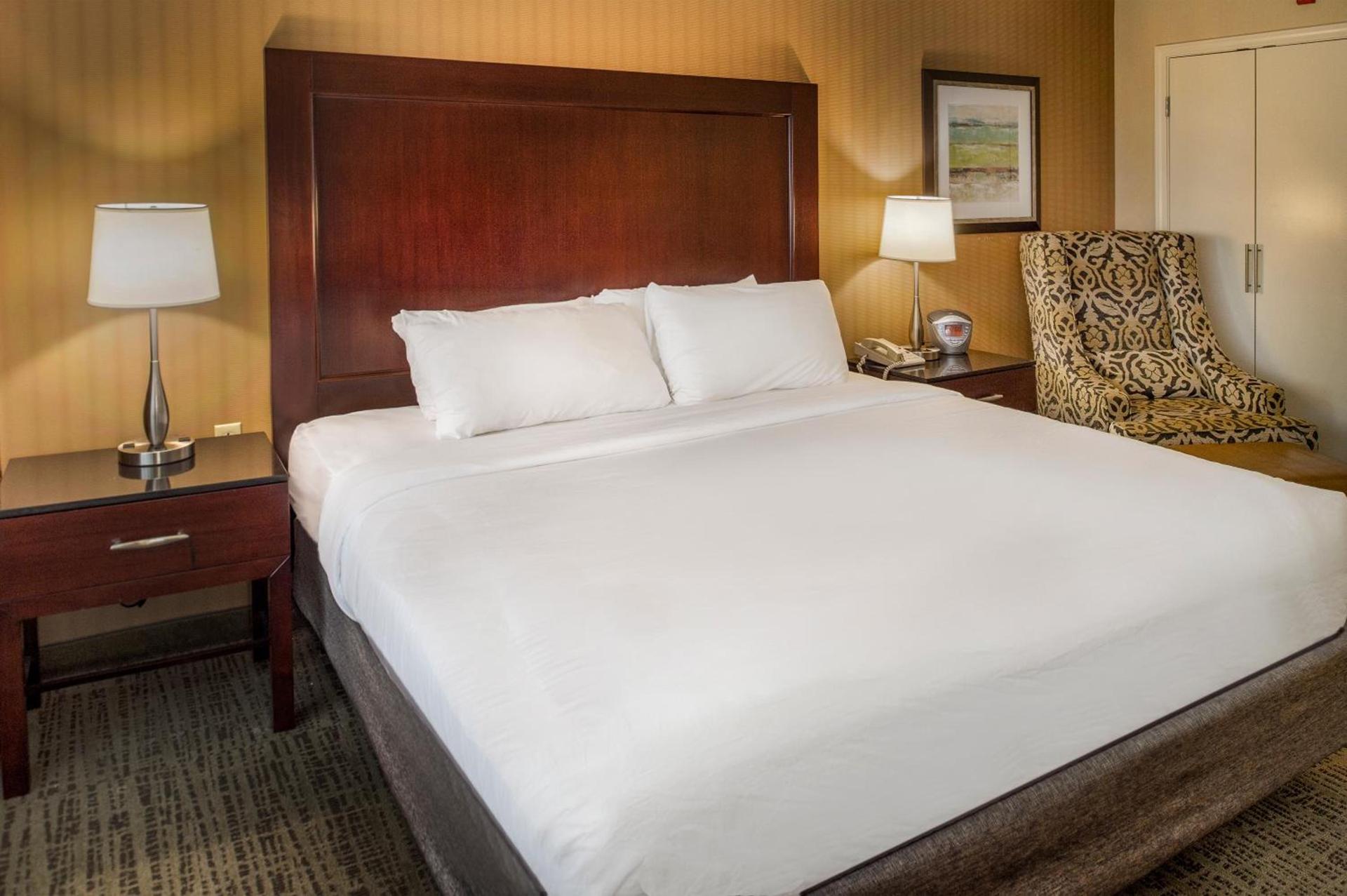 Crowne Plaza Hotel St. Louis Airport by IHG photo 53