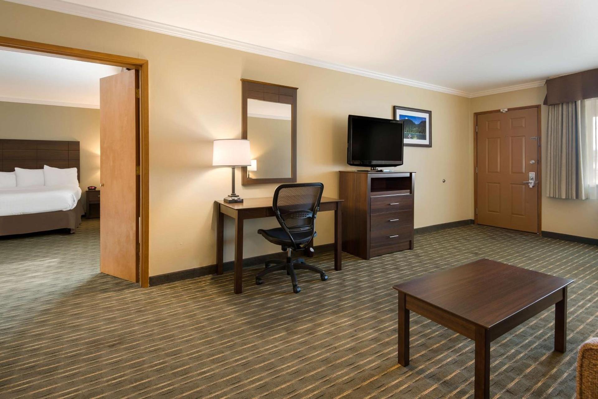 Best Western Holiday Hotel photo 10