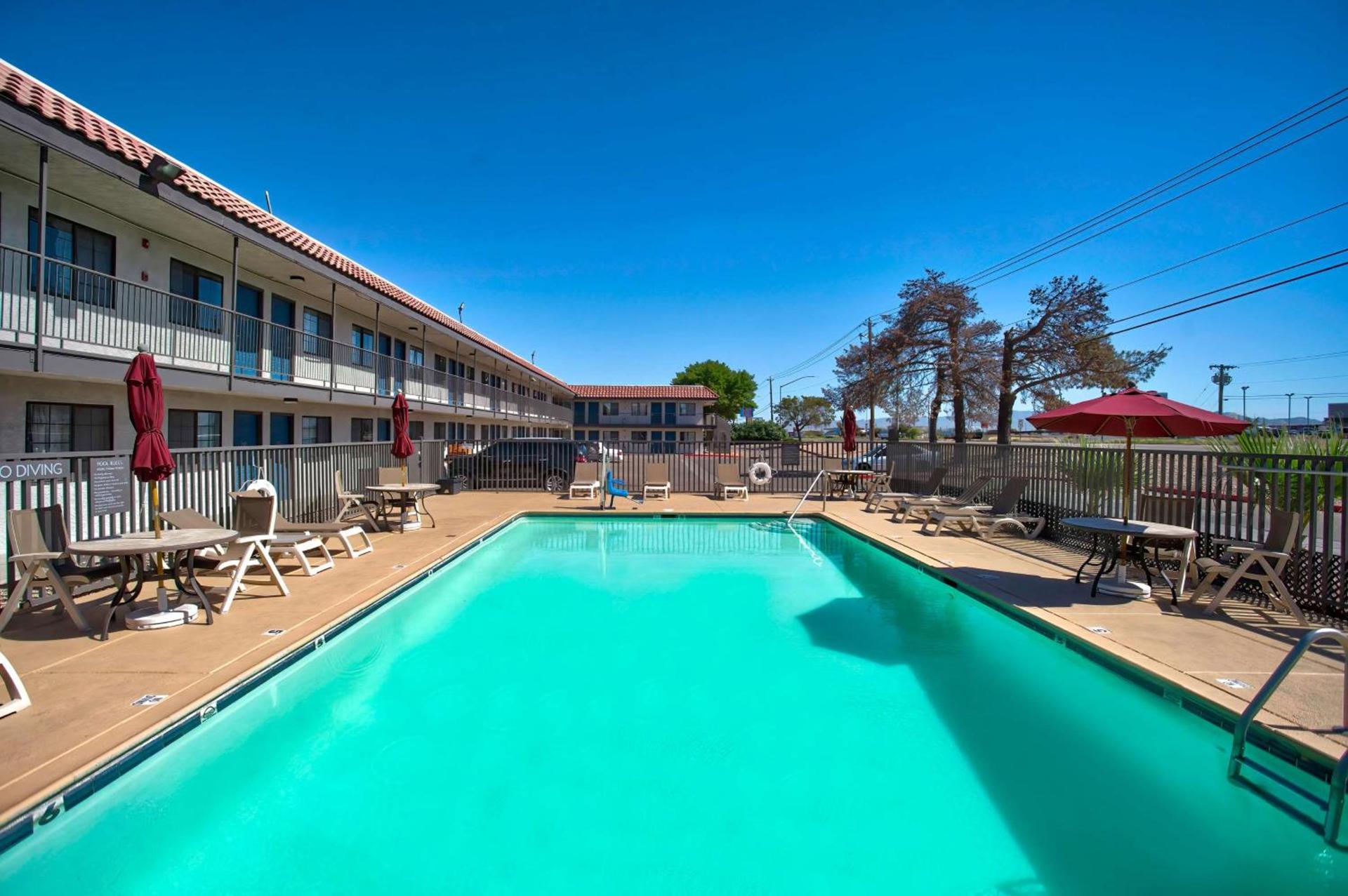 Motel 6-Kingman, AZ - Route 66 East photo 2