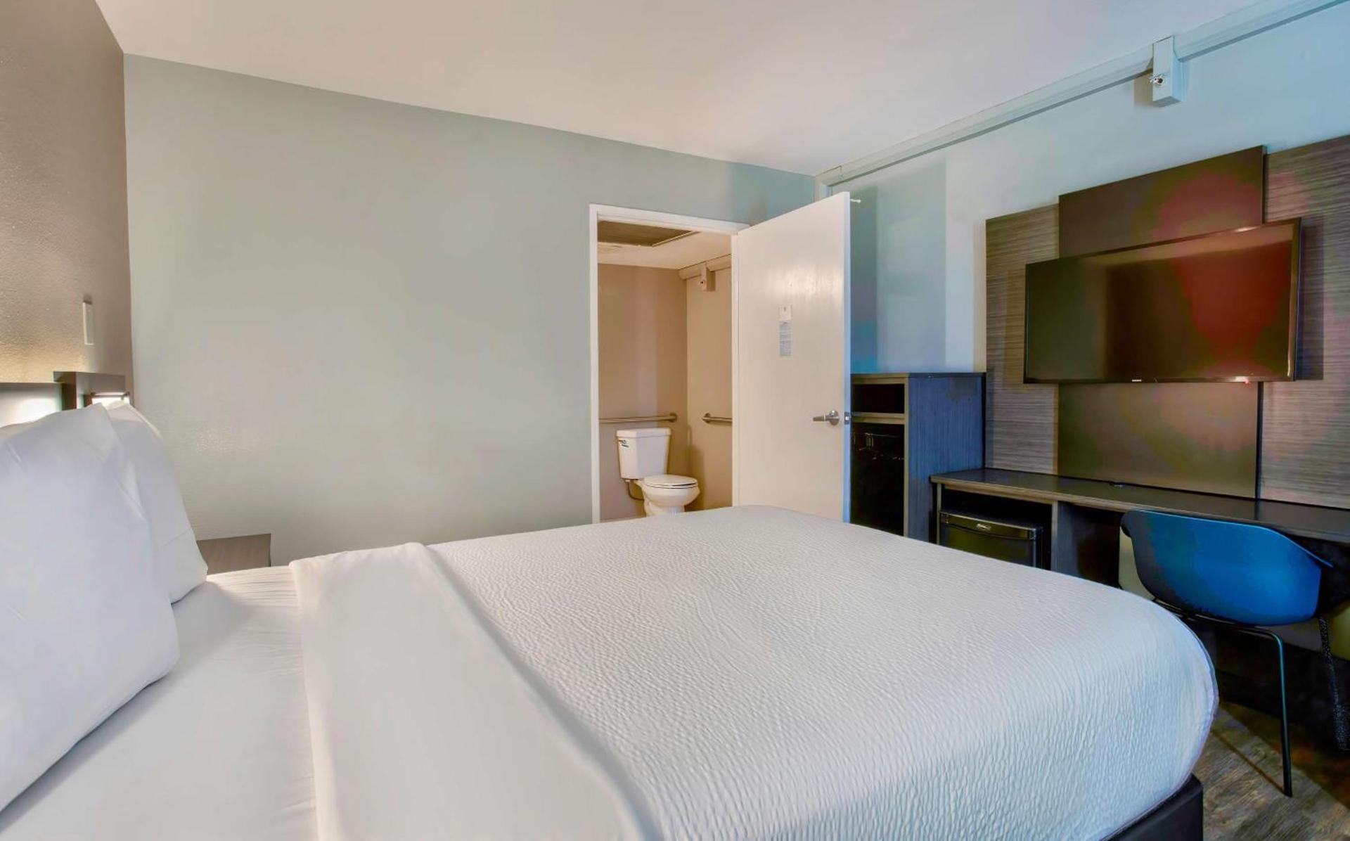 Motel 6-Kingman, AZ - Route 66 East photo 20