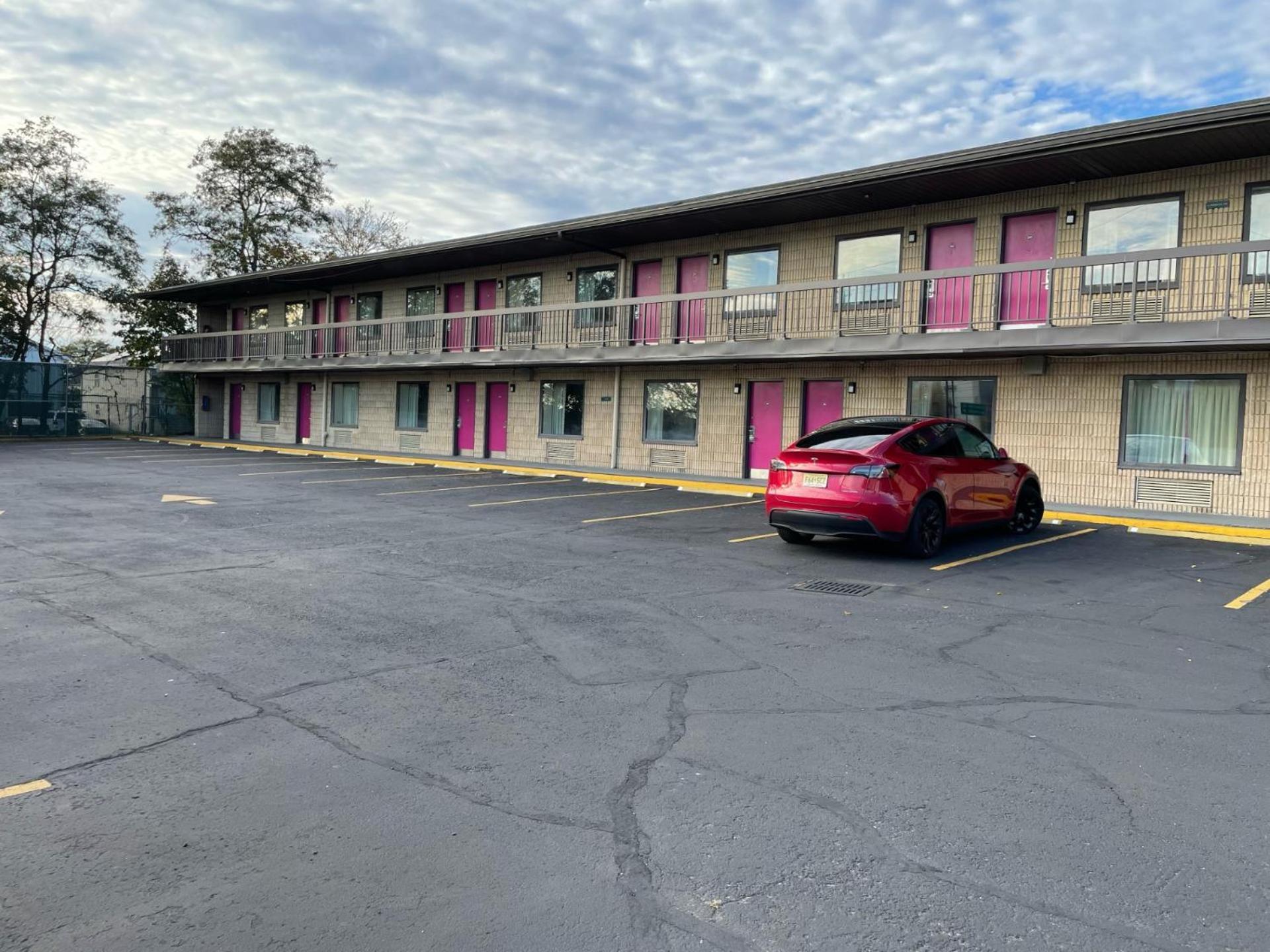 Express Inn-Rahway photo 27
