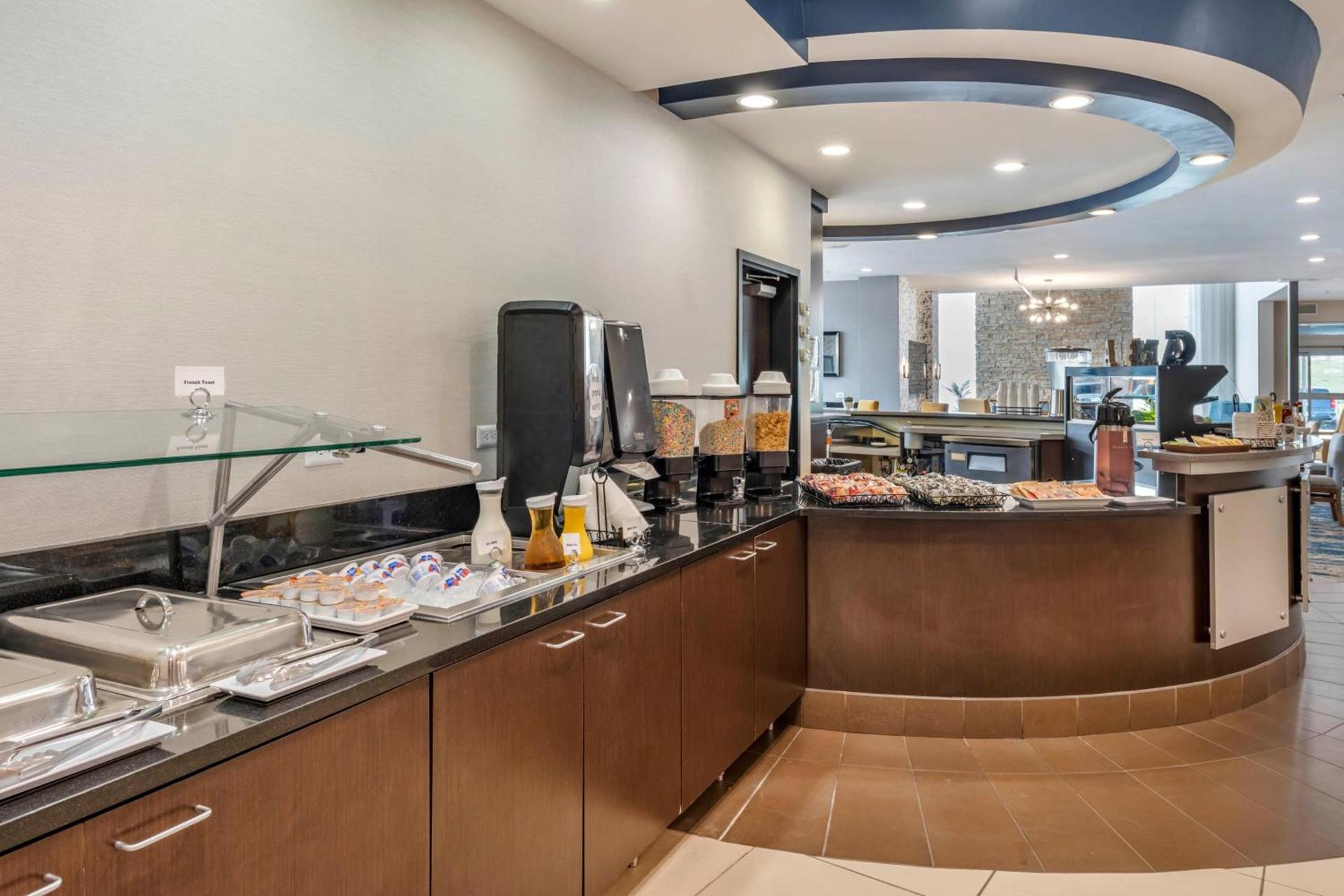 Cambria Hotel Minneapolis Maple Grove photo 60