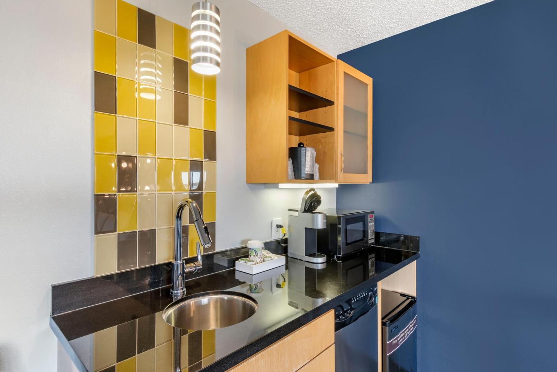 Cambria Hotel Minneapolis Maple Grove photo 65