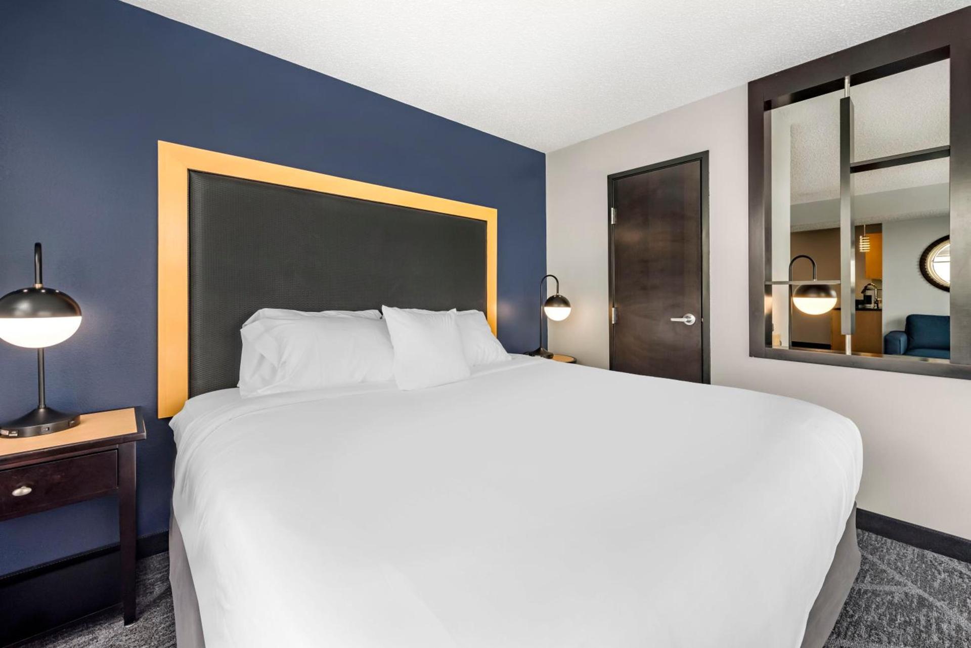 Cambria Hotel Minneapolis Maple Grove photo 71