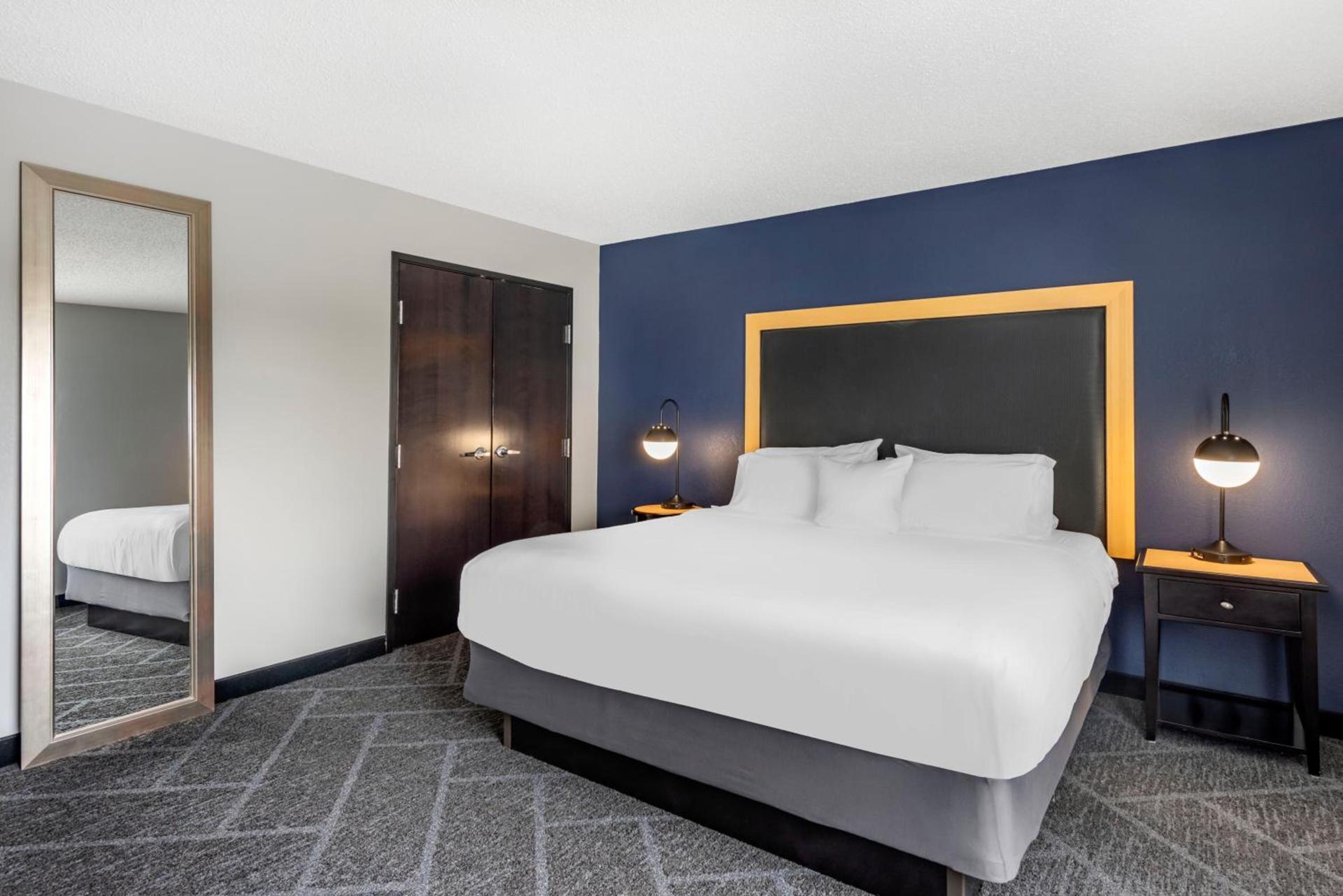 Cambria Hotel Minneapolis Maple Grove photo 93