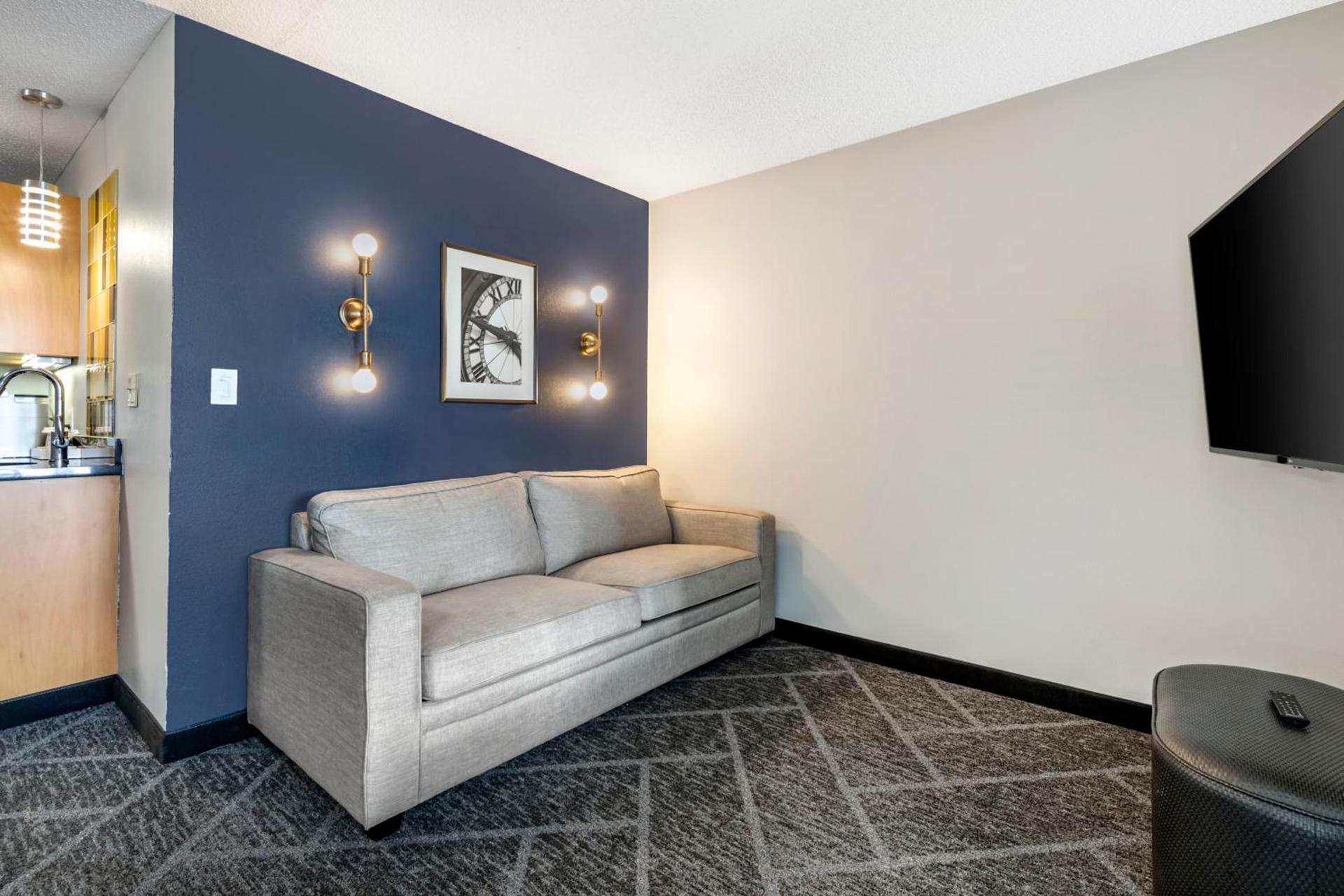 Cambria Hotel Minneapolis Maple Grove photo 92