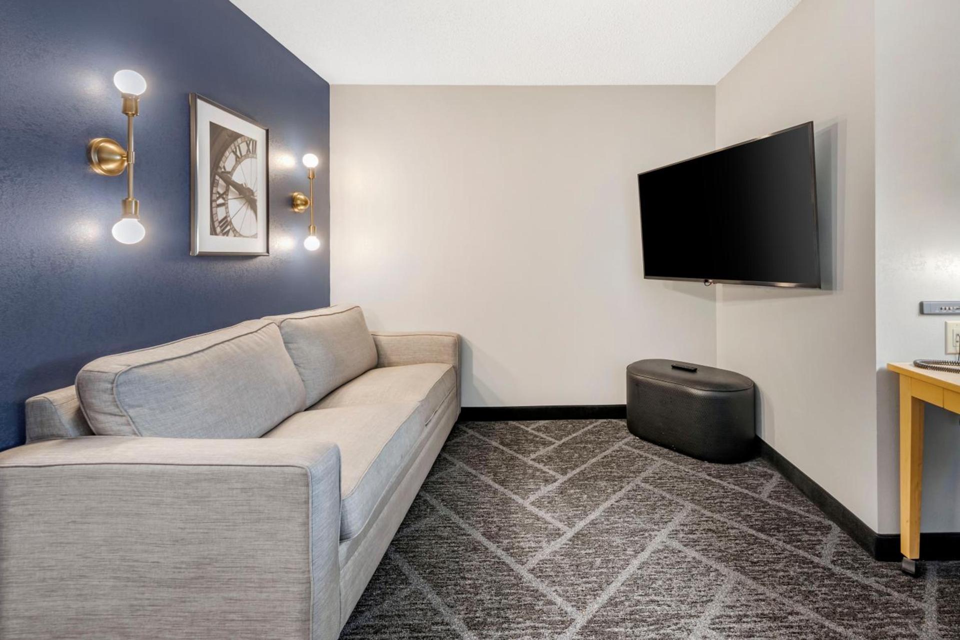 Cambria Hotel Minneapolis Maple Grove photo 88