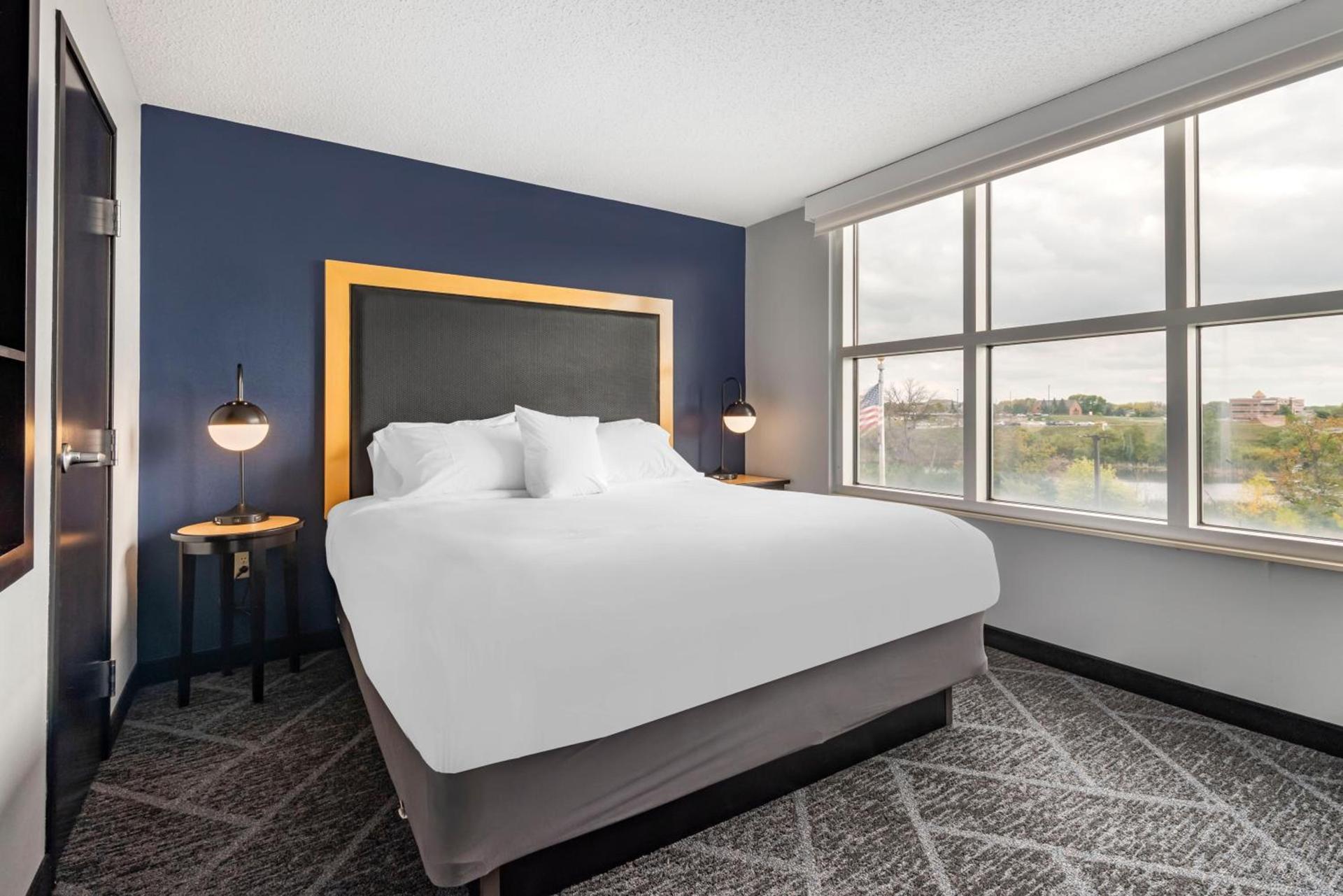 Cambria Hotel Minneapolis Maple Grove photo 96