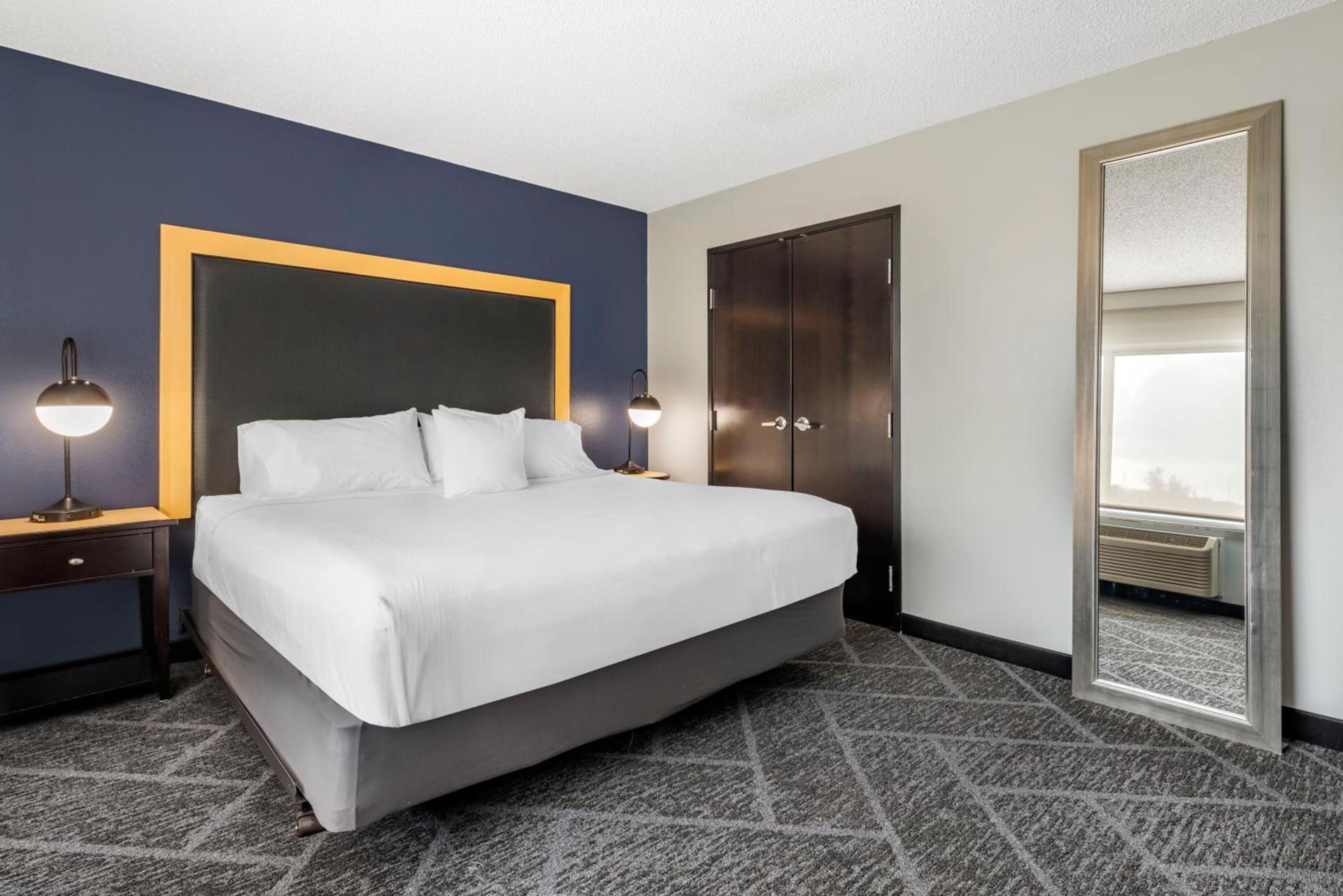 Cambria Hotel Minneapolis Maple Grove photo 98