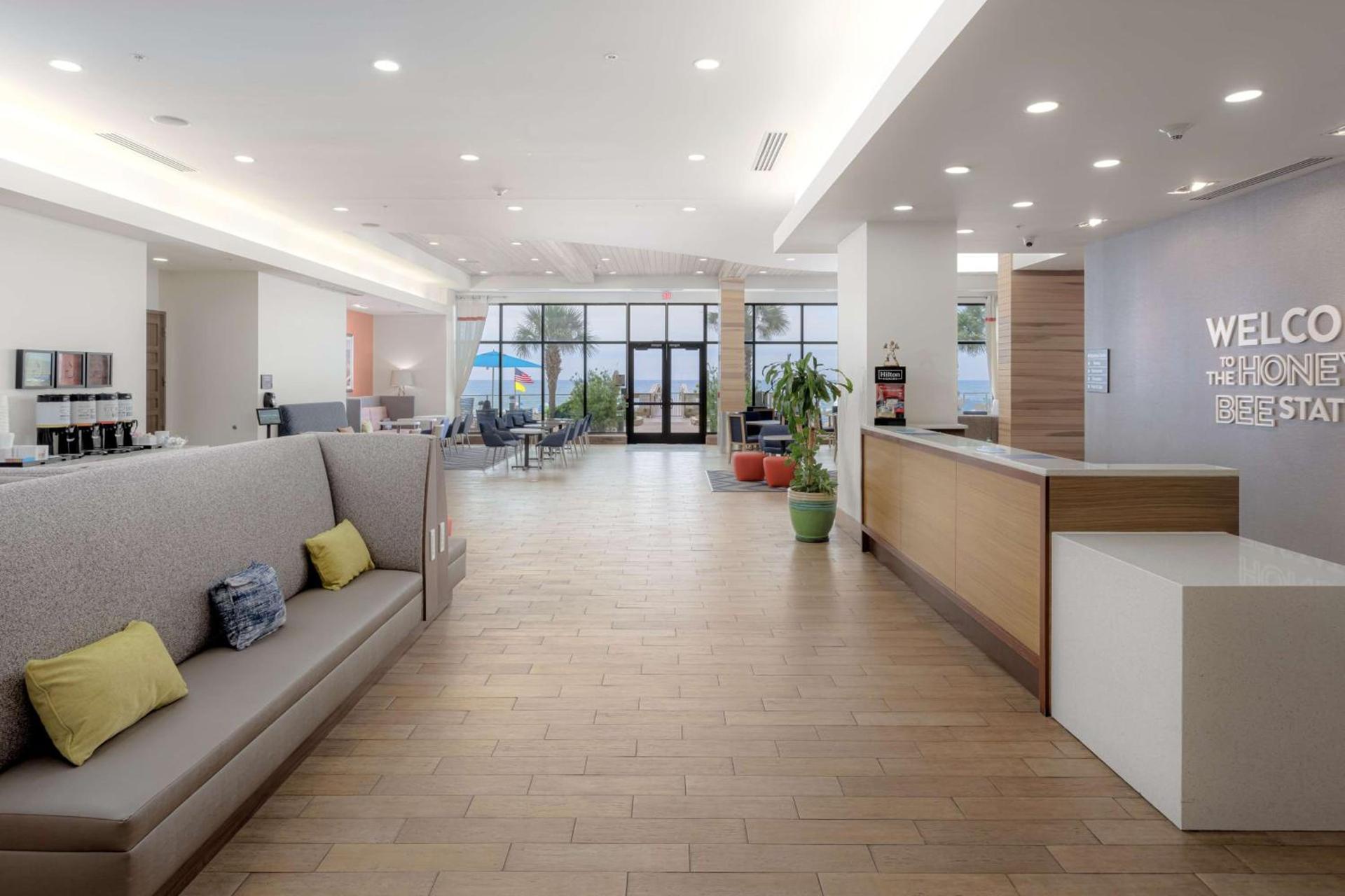 Hampton Inn & Suites - Orange Beach photo 8