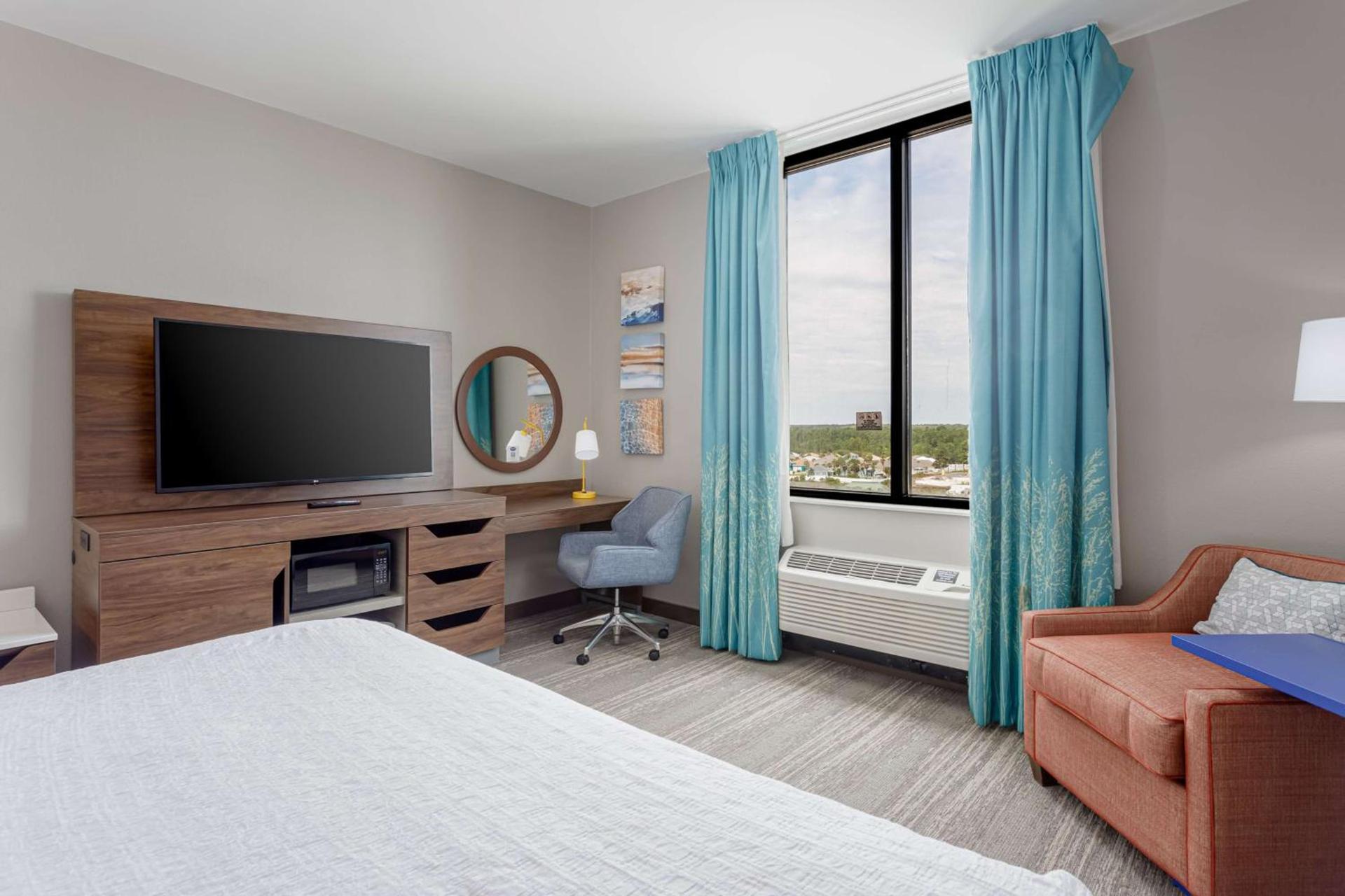 Hampton Inn & Suites - Orange Beach photo 35