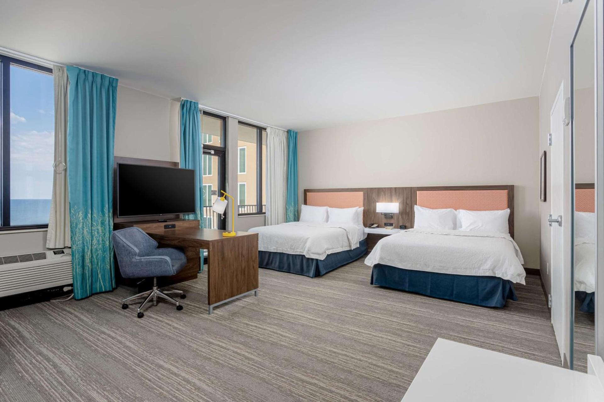Hampton Inn & Suites - Orange Beach photo 41