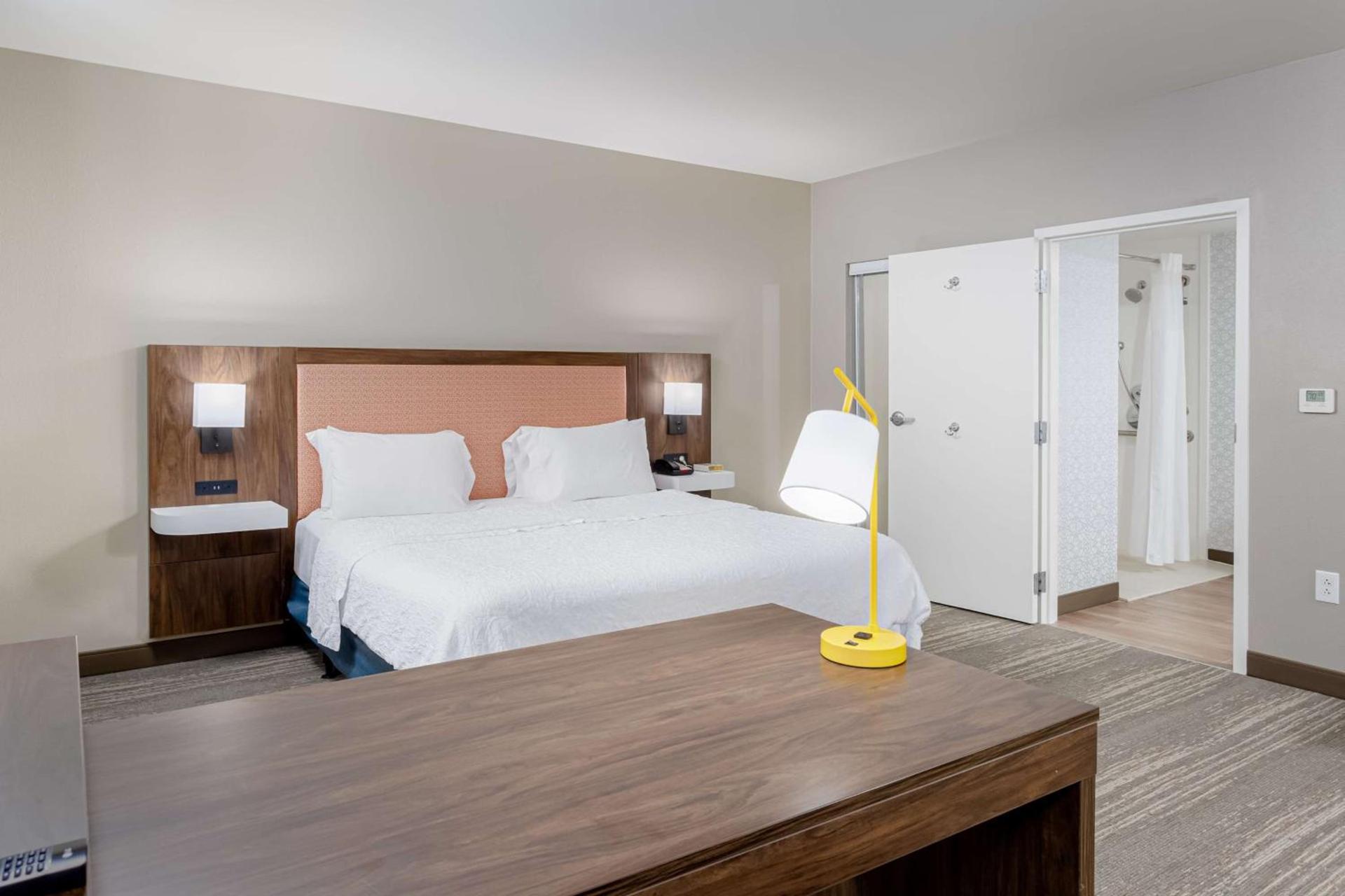 Hampton Inn & Suites - Orange Beach photo 51