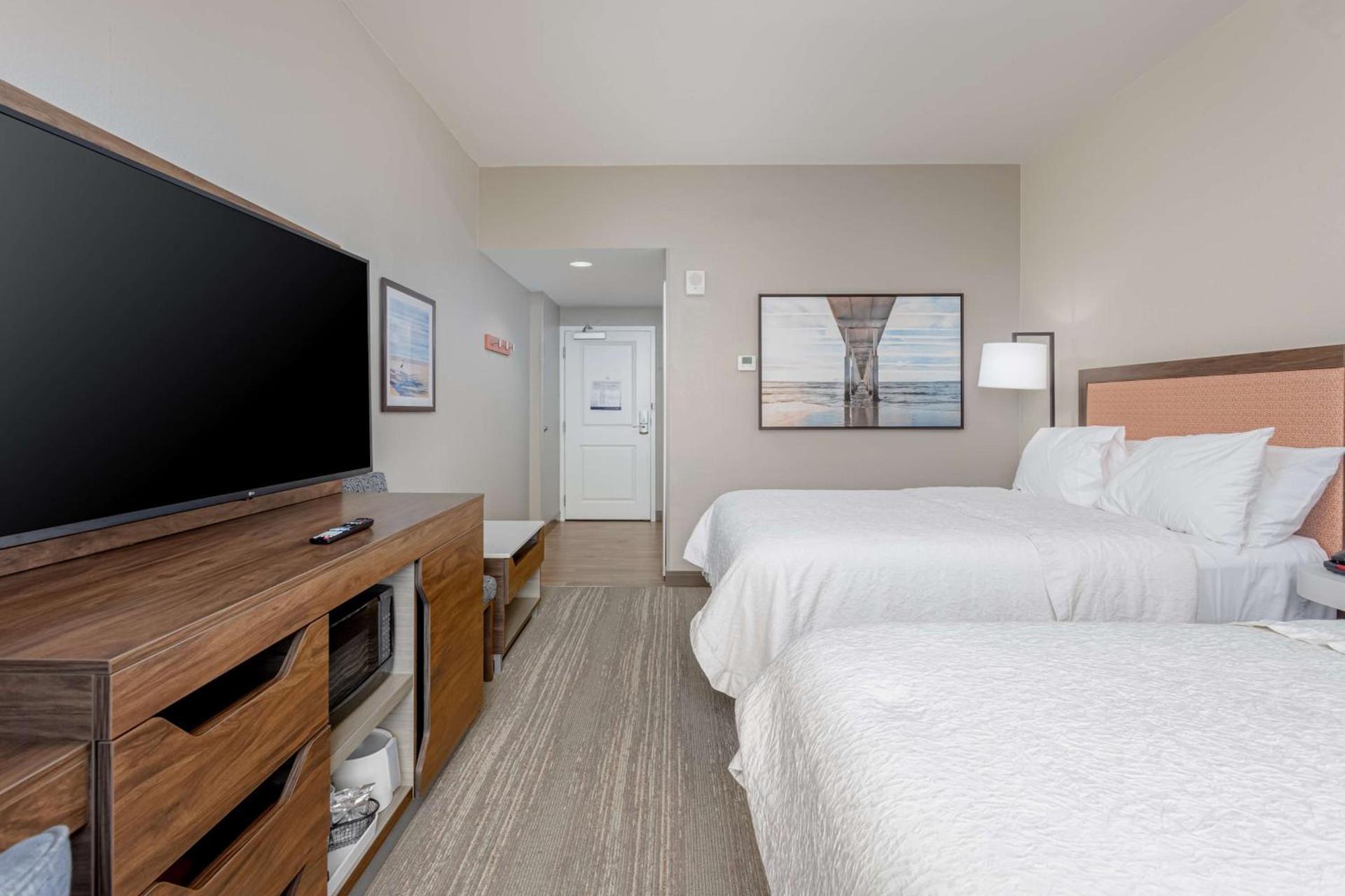 Hampton Inn & Suites - Orange Beach photo 66