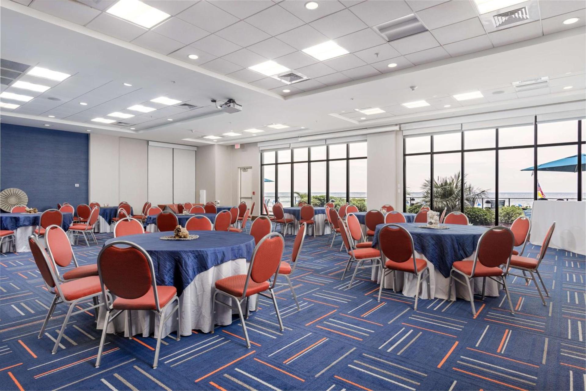 Hampton Inn & Suites - Orange Beach photo 86
