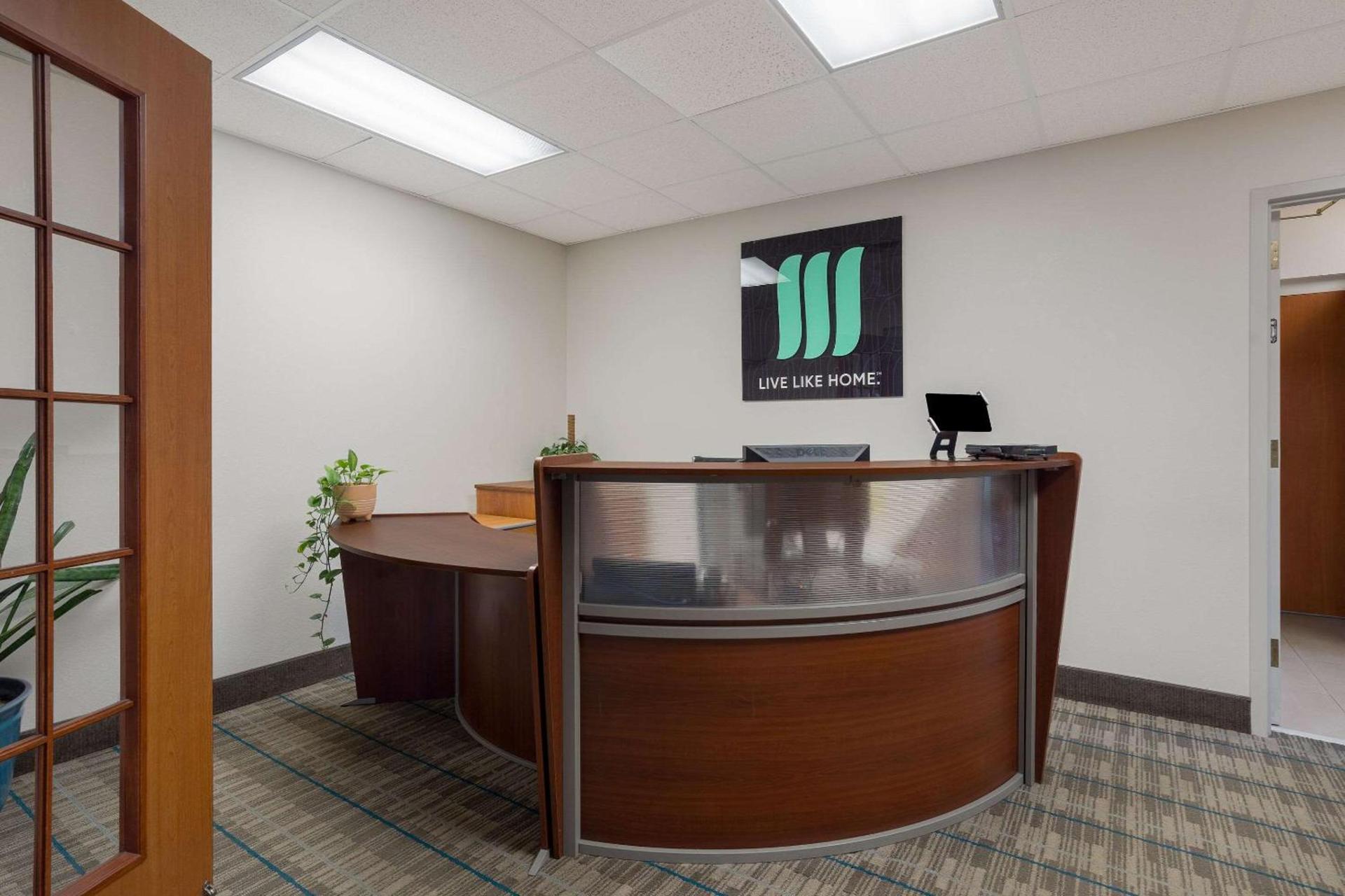 MainStay Suites Wilmington - University Area photo 4