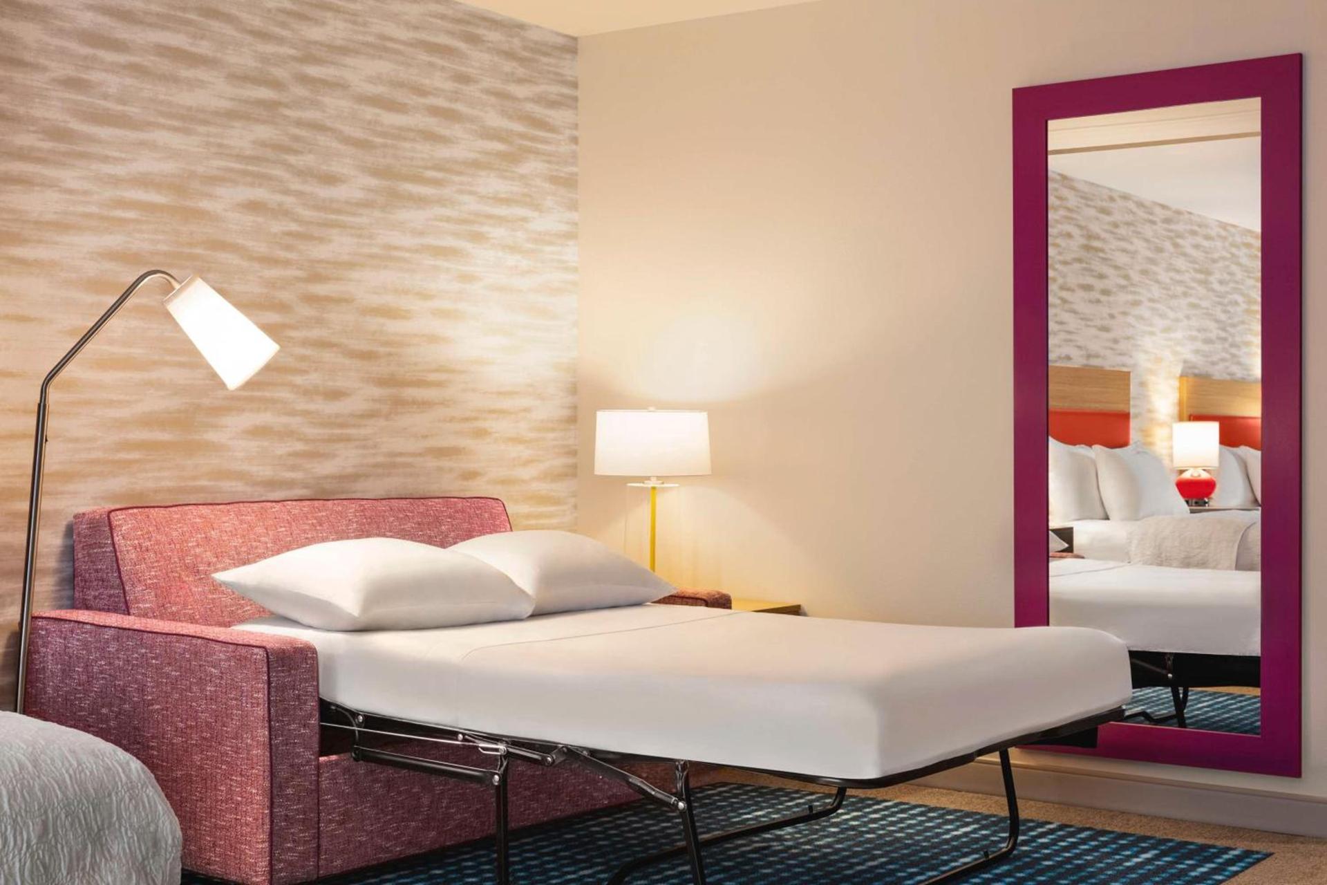 Home2 Suites By Hilton Milwaukee West photo 14