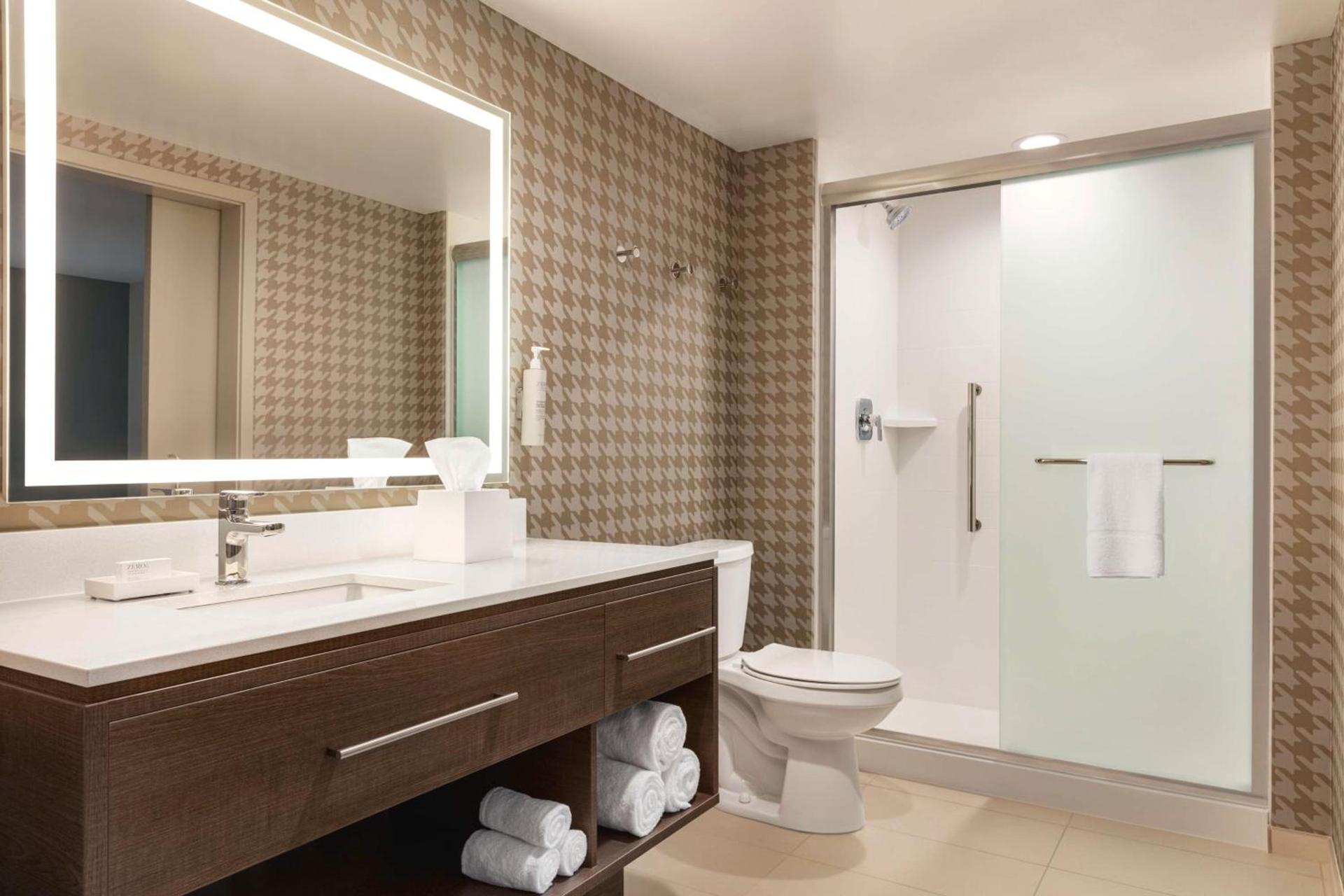 Home2 Suites By Hilton Milwaukee West photo 21