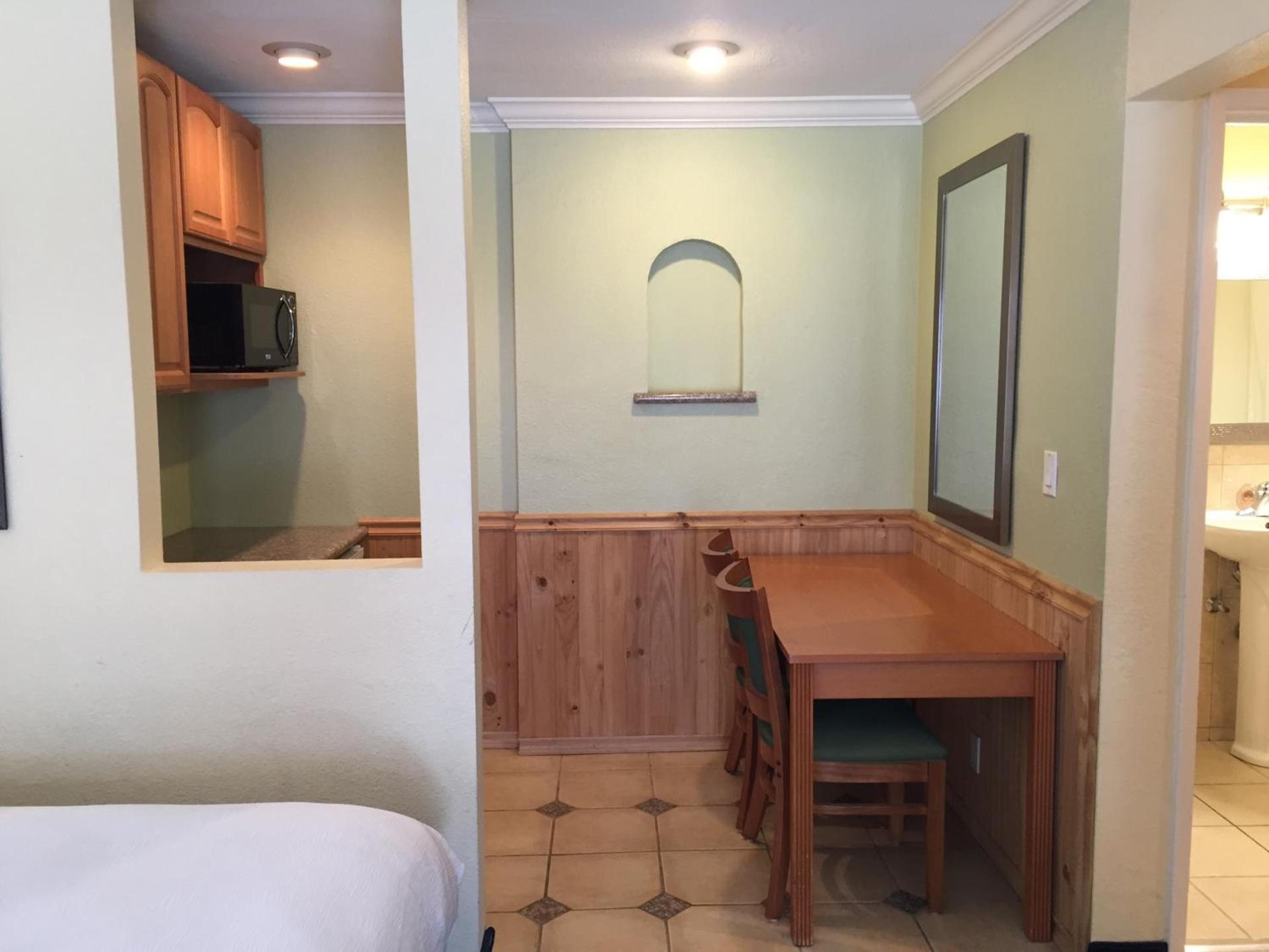 Surf Motel photo 18