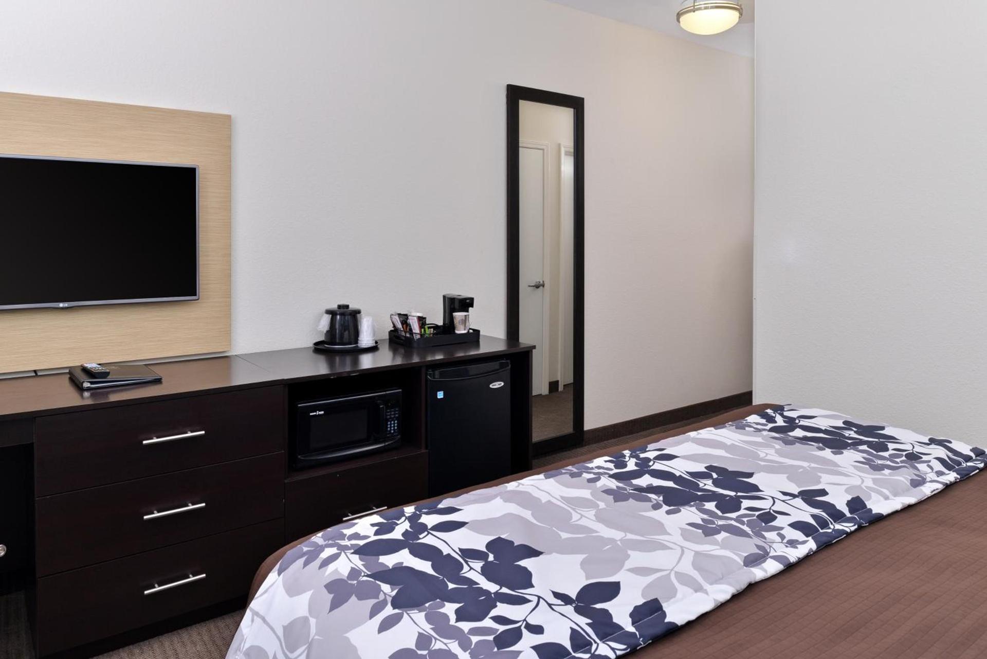 Sleep Inn & Suites Meridian - Bonita Lakes photo 23