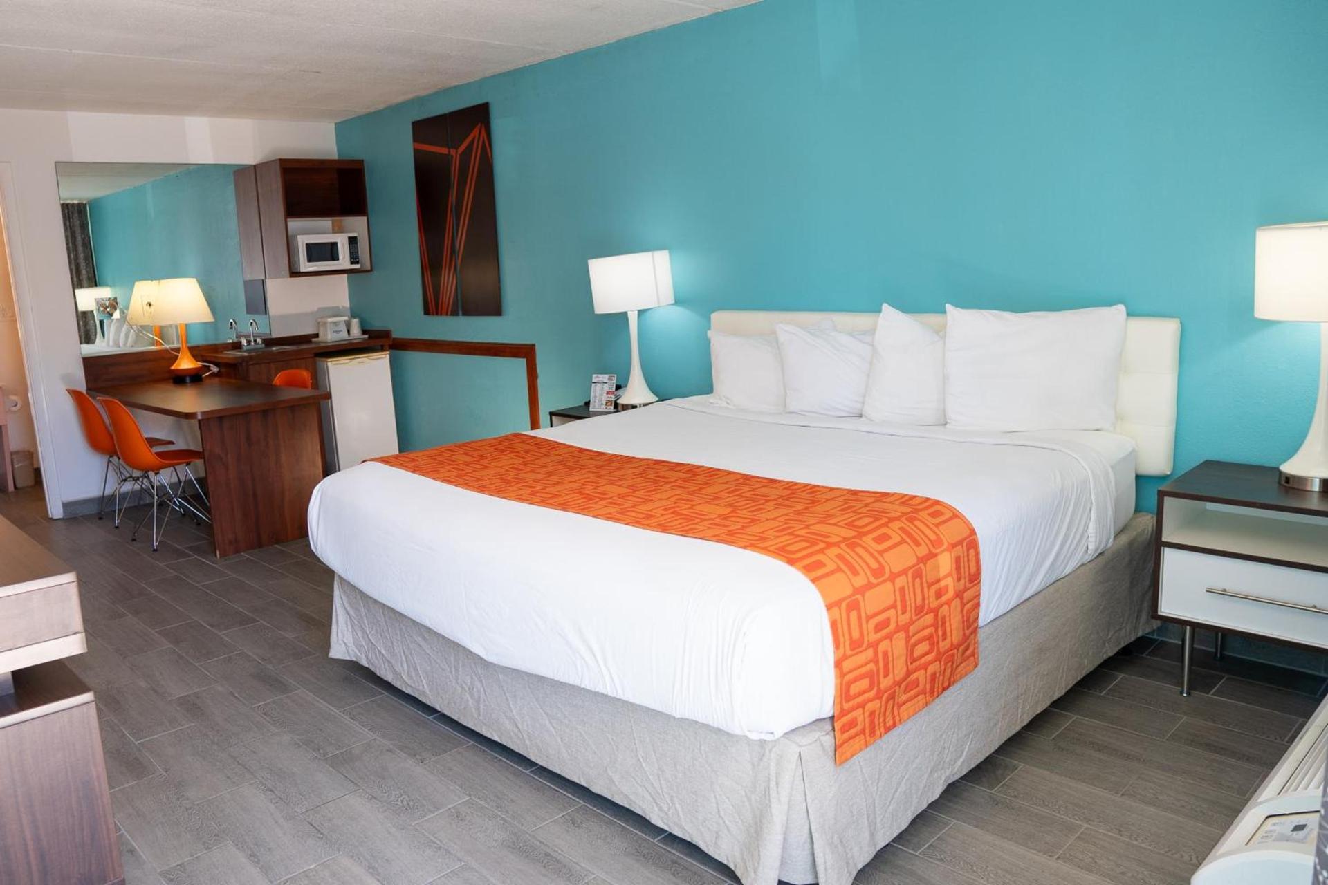 Howard Johnson by Wyndham Clearwater - Dunedin photo 24