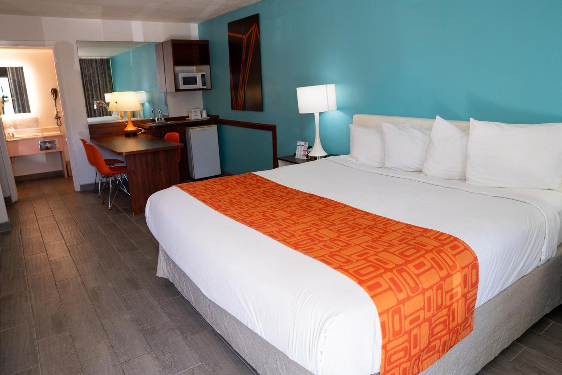 Howard Johnson by Wyndham Clearwater - Dunedin photo 32