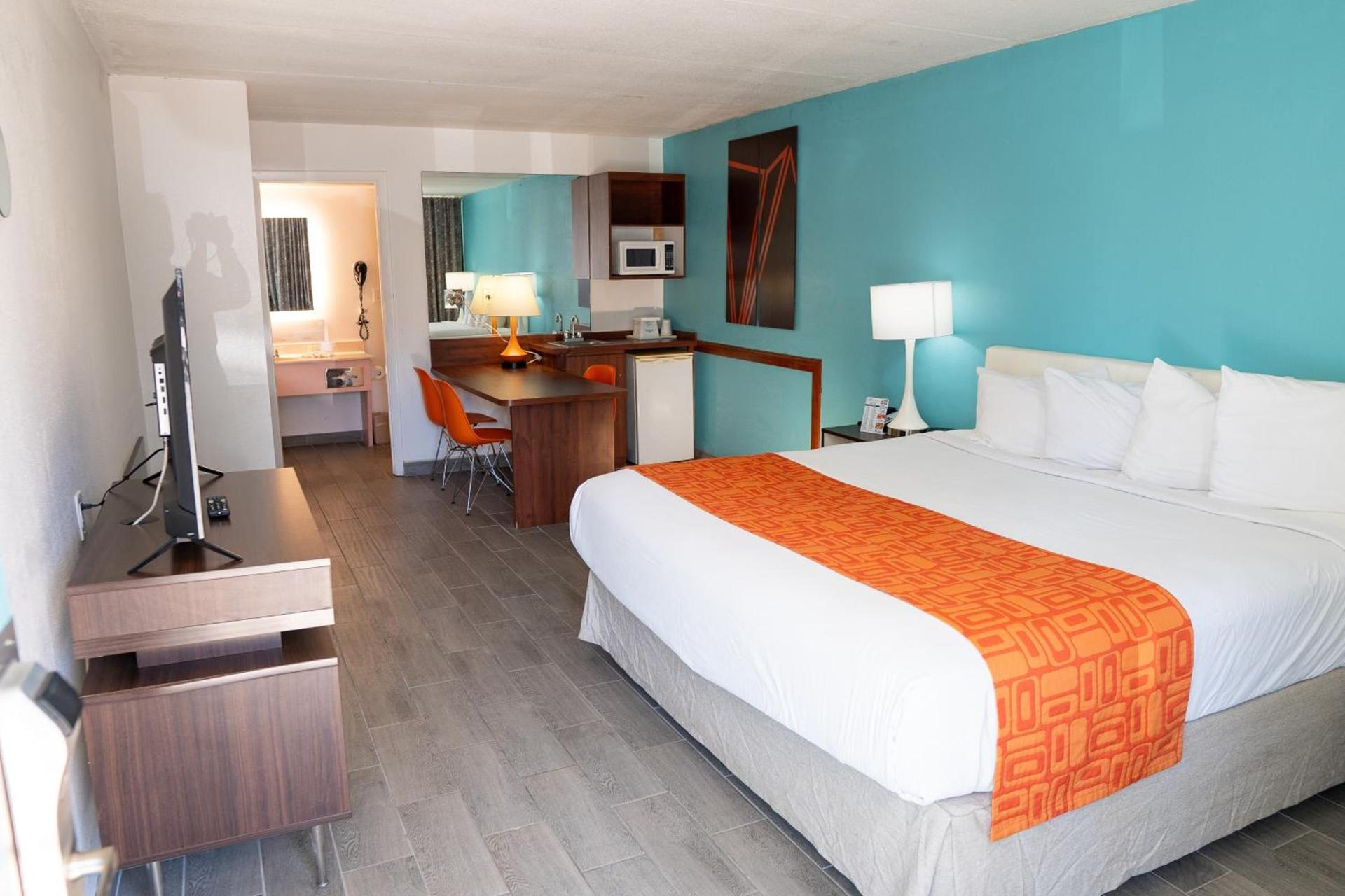 Howard Johnson by Wyndham Clearwater - Dunedin photo 15