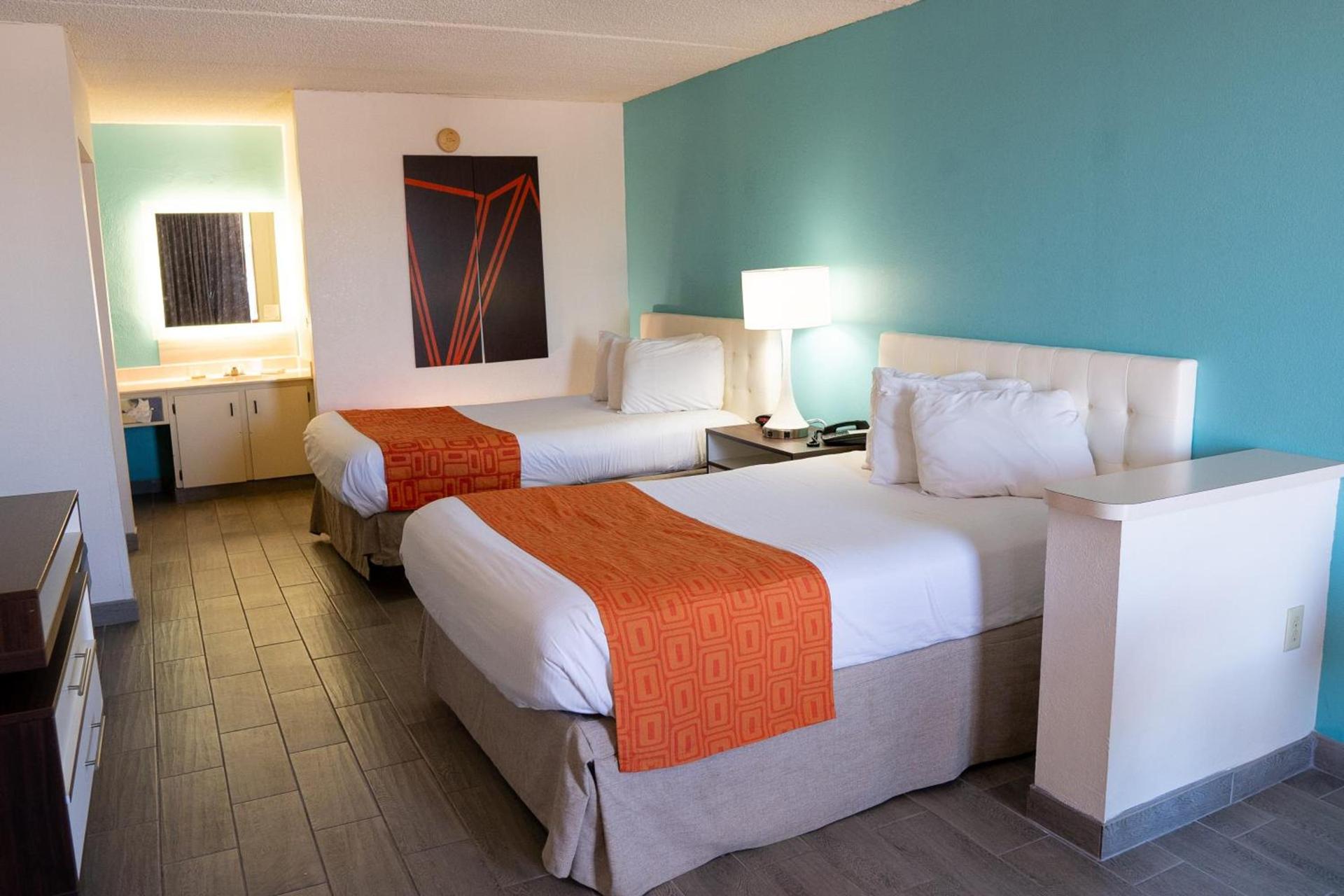Howard Johnson by Wyndham Clearwater - Dunedin photo 16